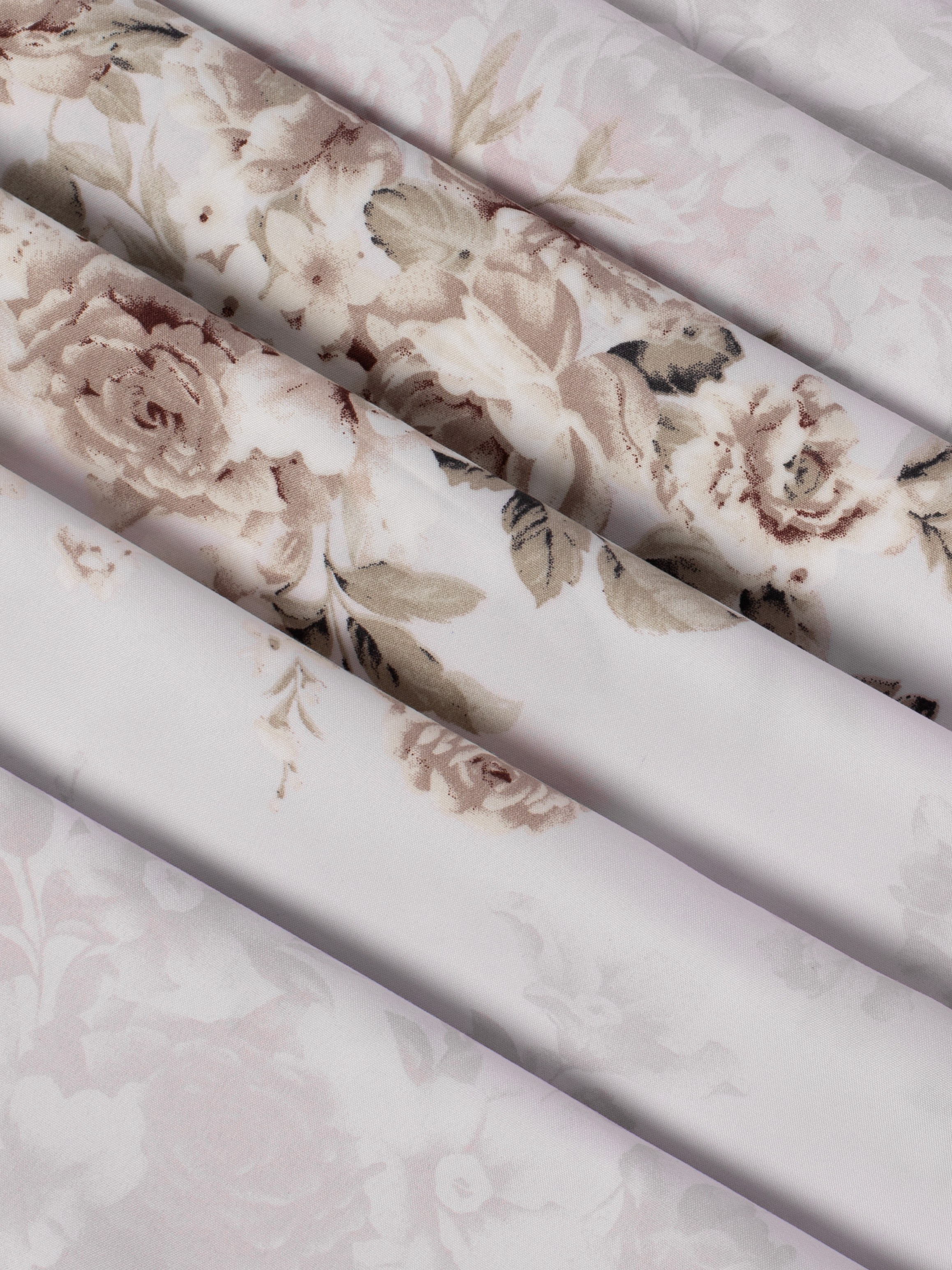 Постельное белье. Фотостудия предметной и модельной съёмки для маркетплейсов