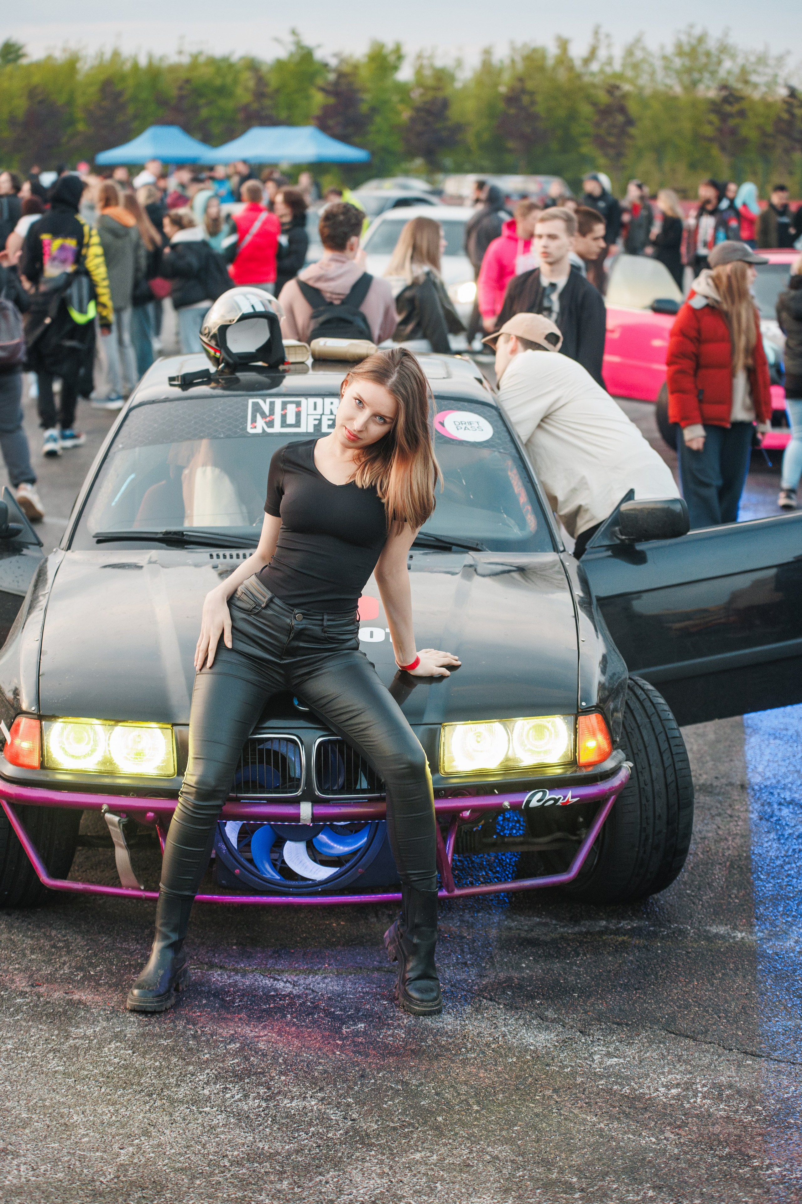 Выставка и дрифт машин. Репортажный фотограф. Москва. Алина Ланская