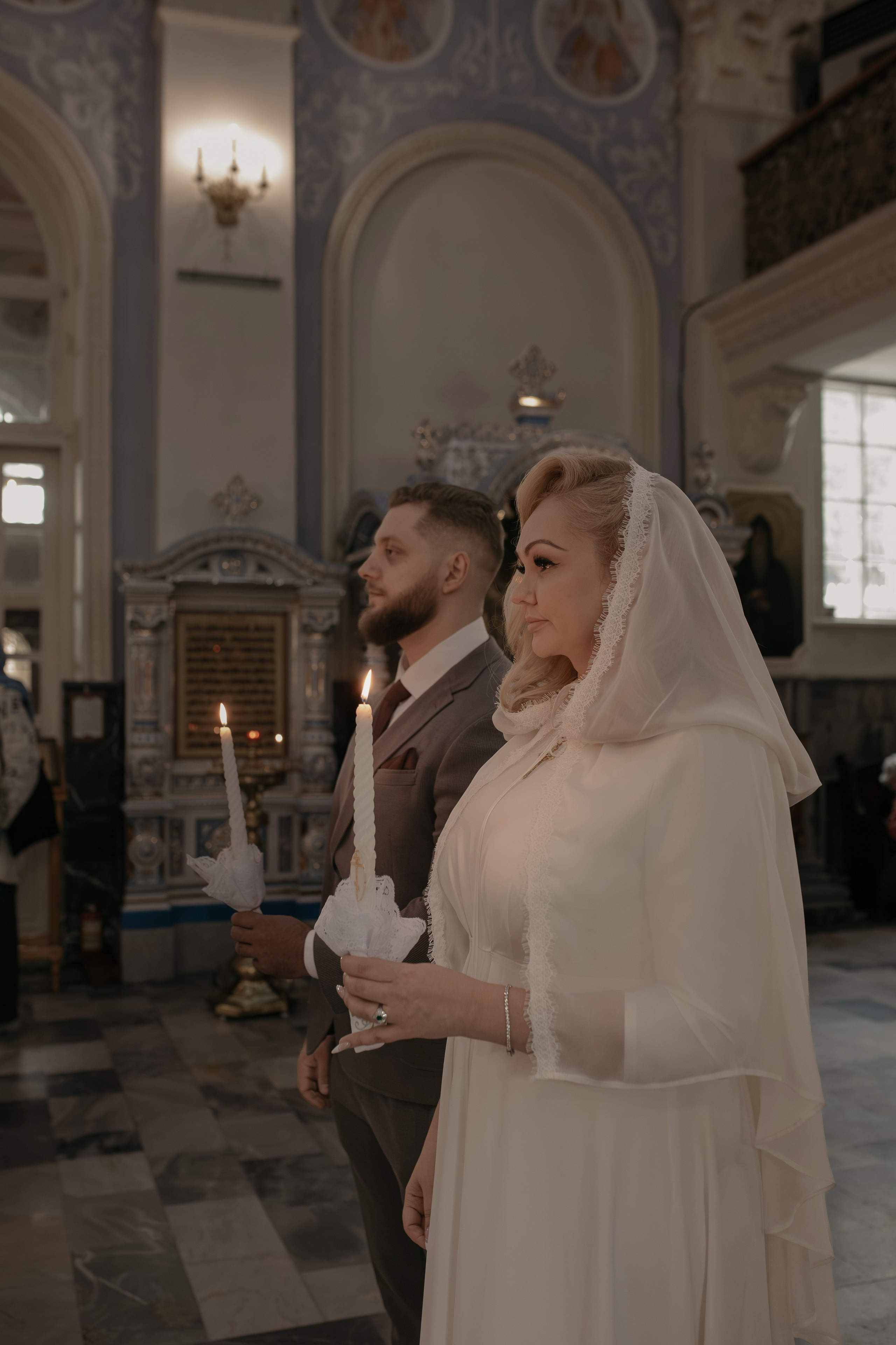 Осеннее венчание в Успенском соборе Ташкента. Фотограф на Крещение и Венчание в Ташкенте