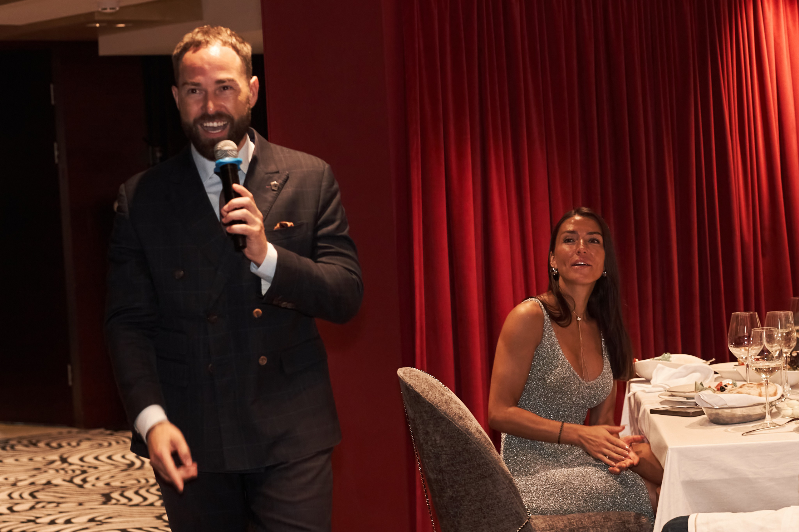 Юбилей Наталии в ресторане отеля Domina. Свадебный, семейный и контент фотограф в Санкт- Петербурге Елена Грие