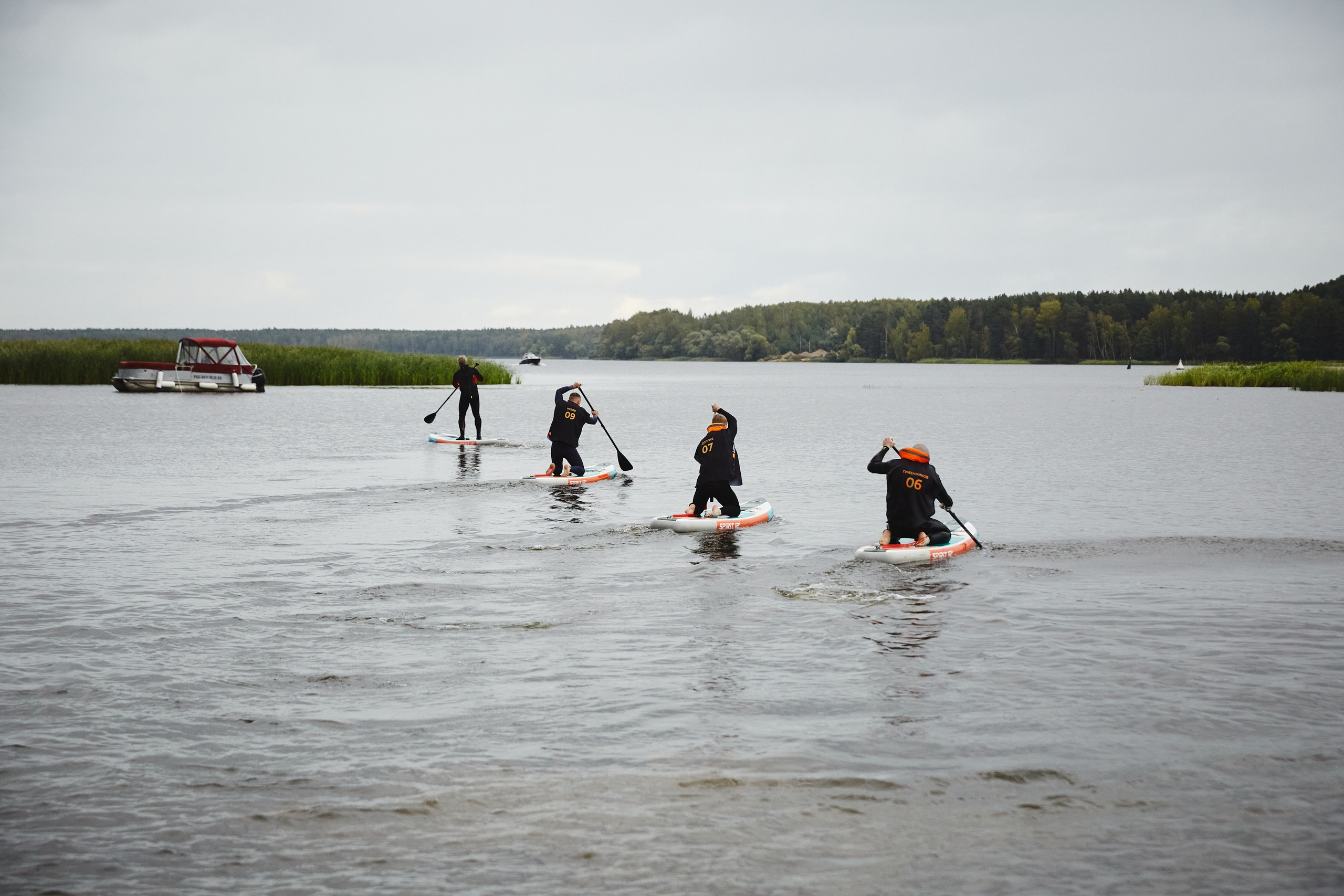 Фотограф на тимбилдинг: спортивное командообразование за городом. КонТайм: профессиональная съемка для организаций