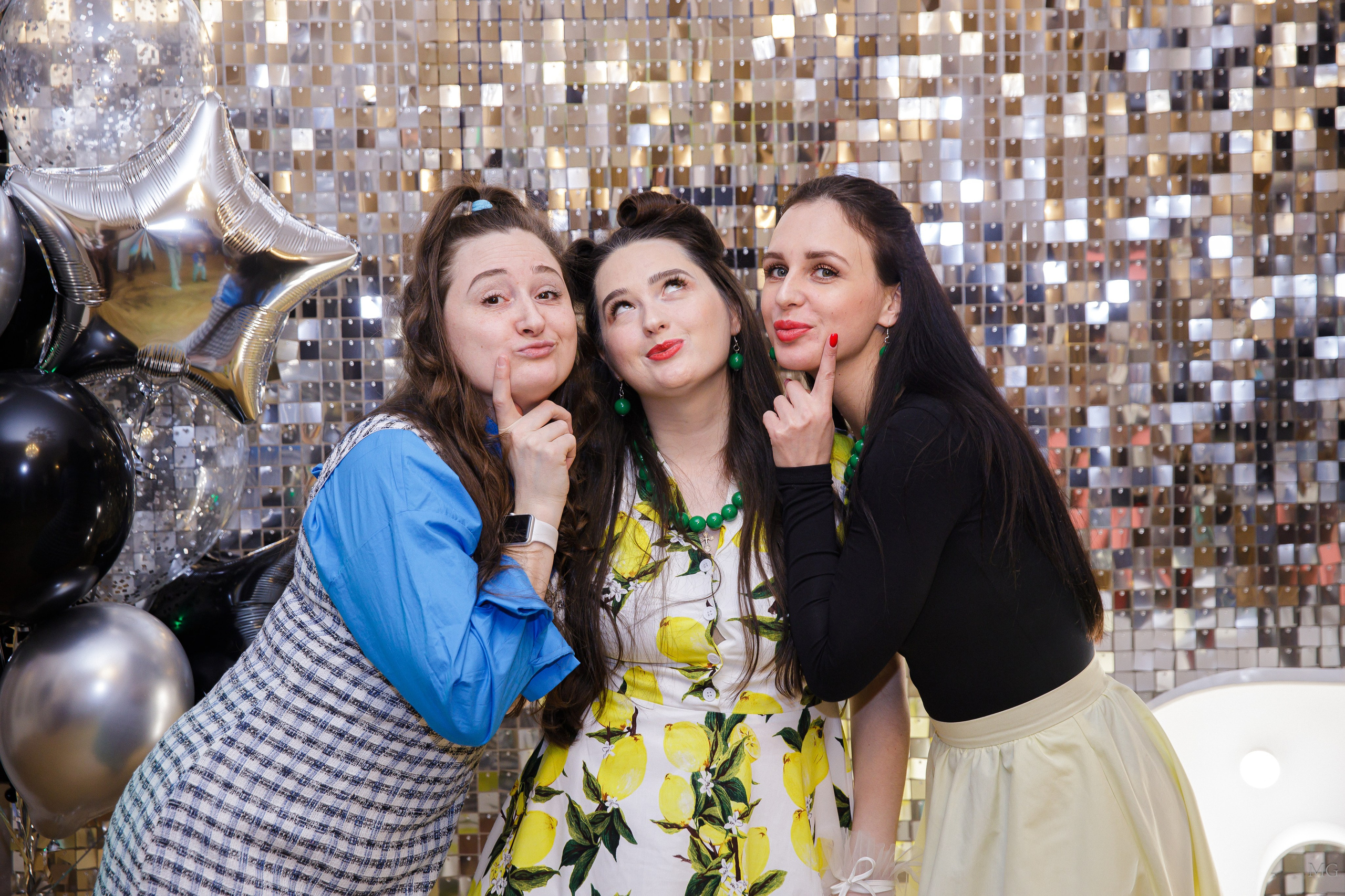 Дарина и Стиляги. Маша Гонтарь Семейный домашний репортажный фотограф в Санкт-Петербурге