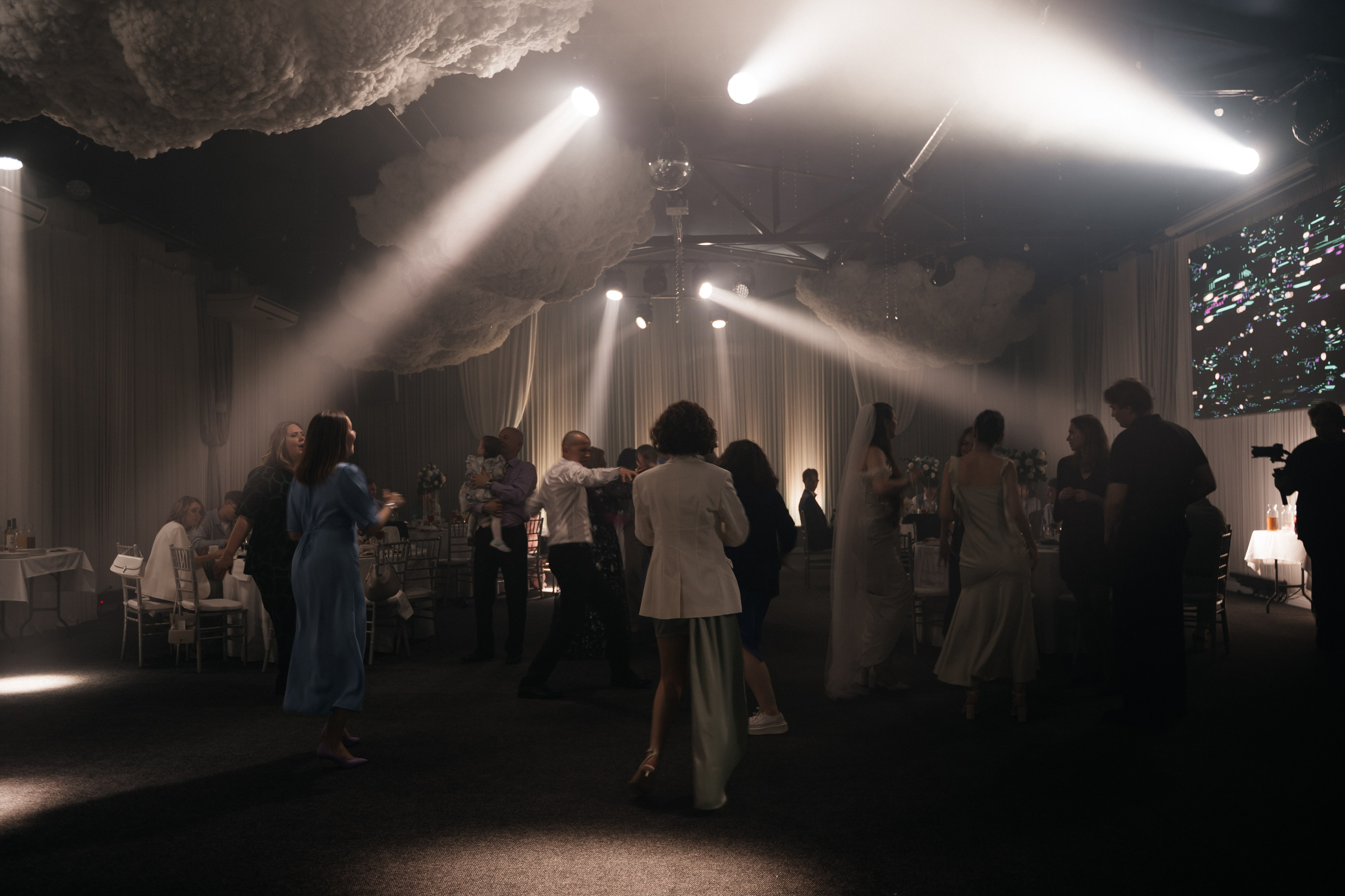 Wedding «Laugh and cry». Свадебные фотограф и видеограф Наталья и Анатолий Новиковы СПб