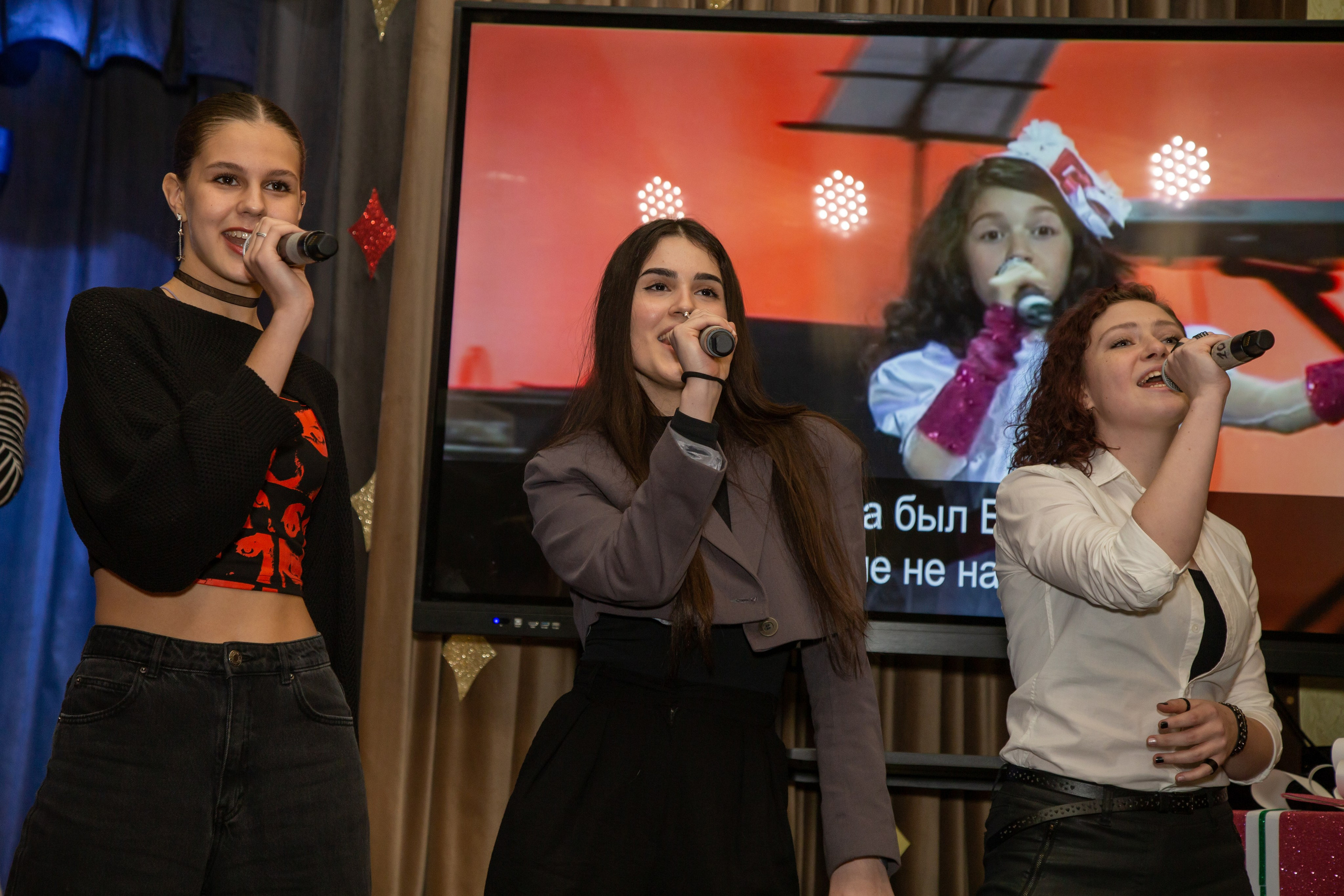 Репортажная съёмка для Домисольки на новый год. «Студия DRONAVT`s» — видеосъёмка и фотография г. Москва