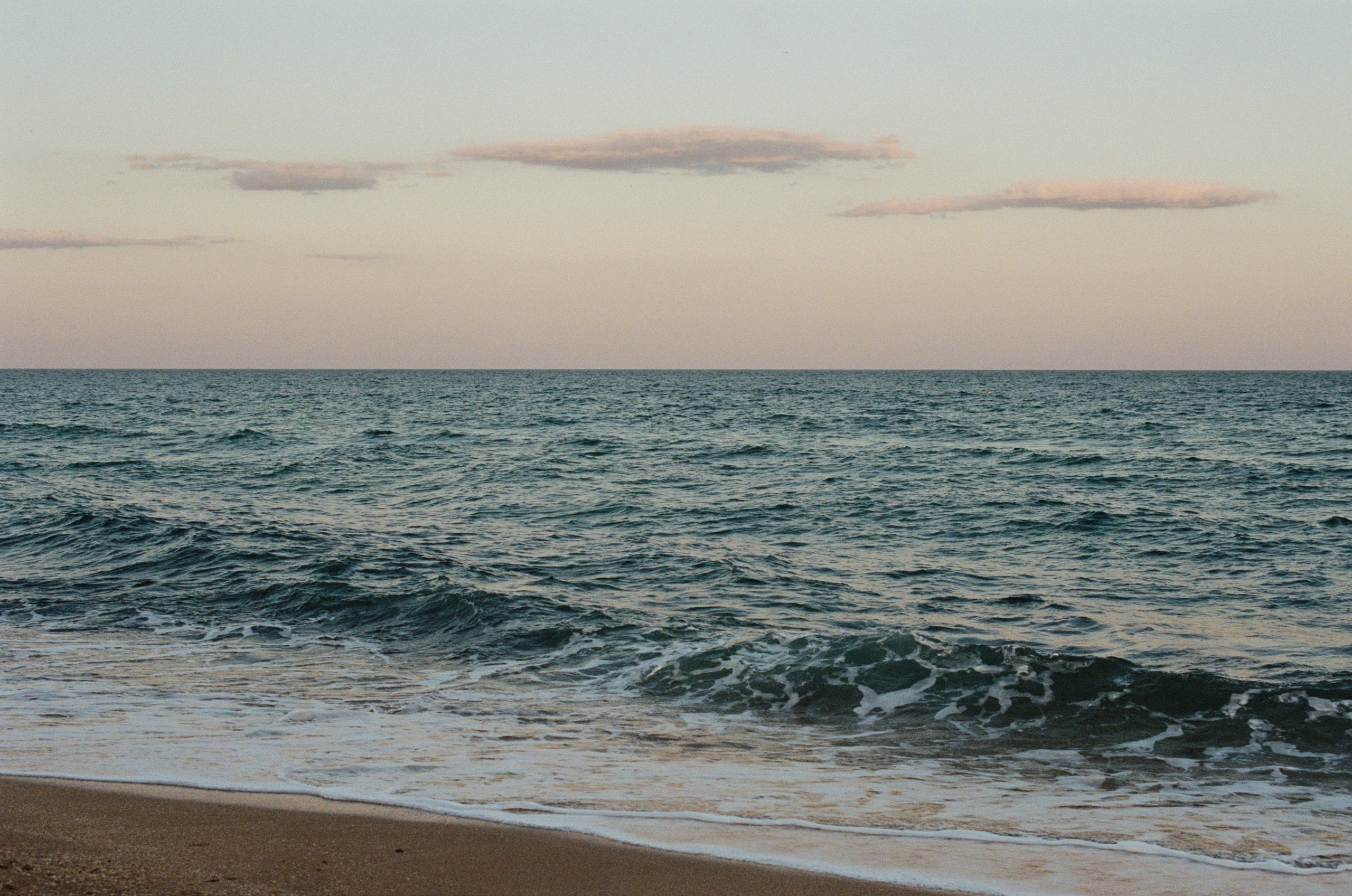 Champagne supernova // ukraine, crimea. EVER EXPOSED