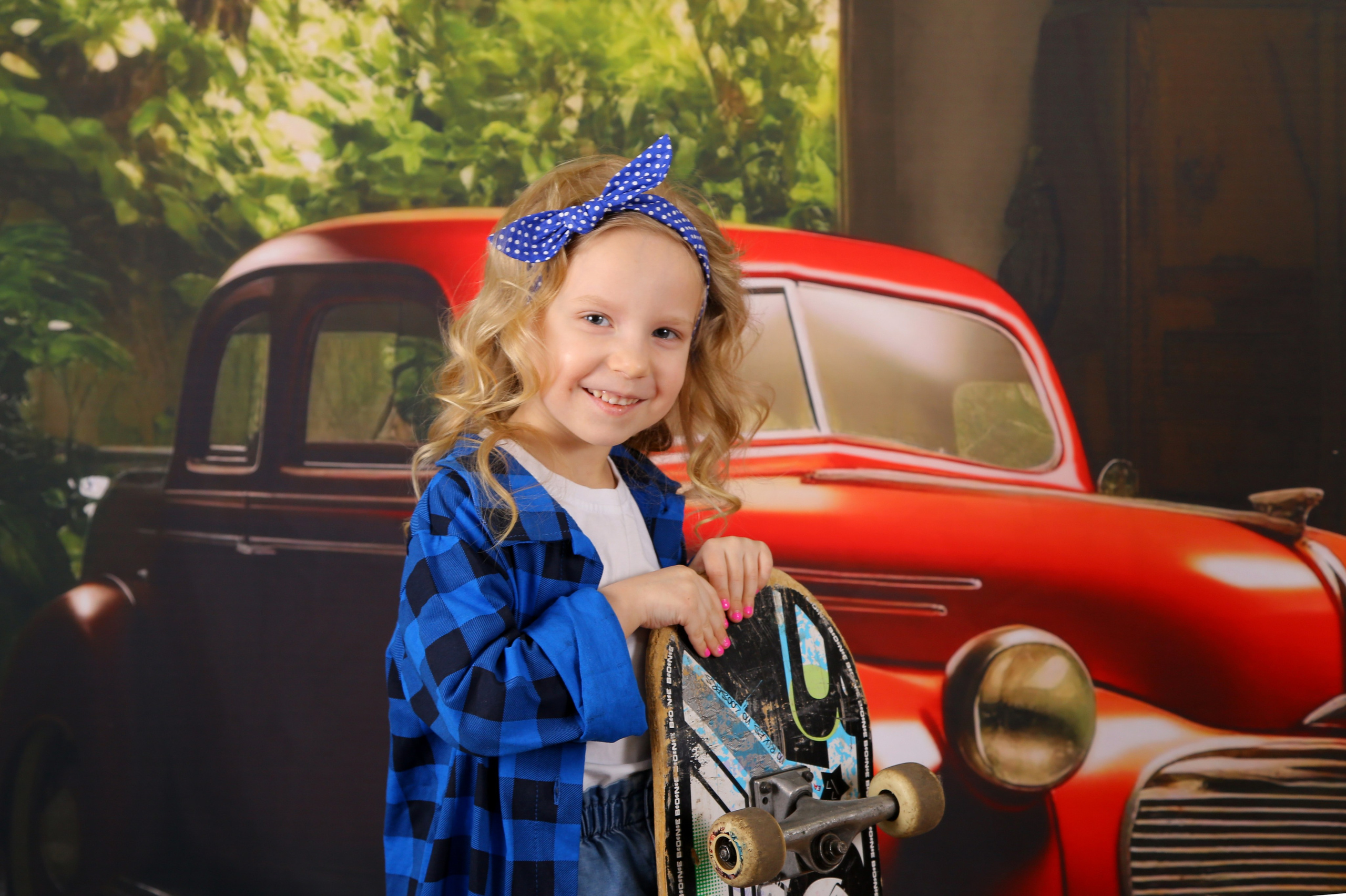 Юный помощник. Выпускные альбомы в Нижнем Новгороде | Фотостудия Звездочет | Никулина Наталья