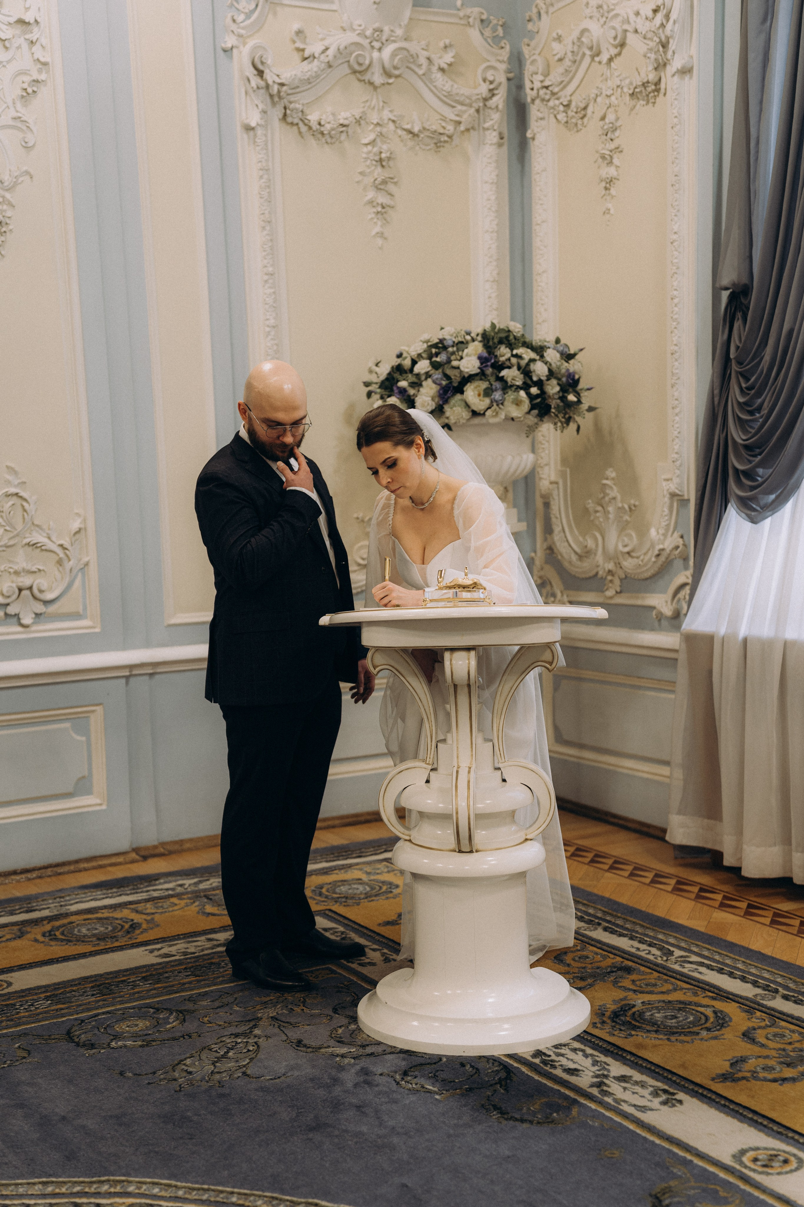 СВАДЕБНАЯ СЬЕМКА ВО ВТОРОМ ДВОРЦЕ (ДЕКАБРЬ) ТАКЖЕ СЬЕМКА В СТУДИИ НА ЧЕРНЫШЕВСКОЙ. Профессиональный фотограф, Санкт-Петербург — Виктория Богомолова