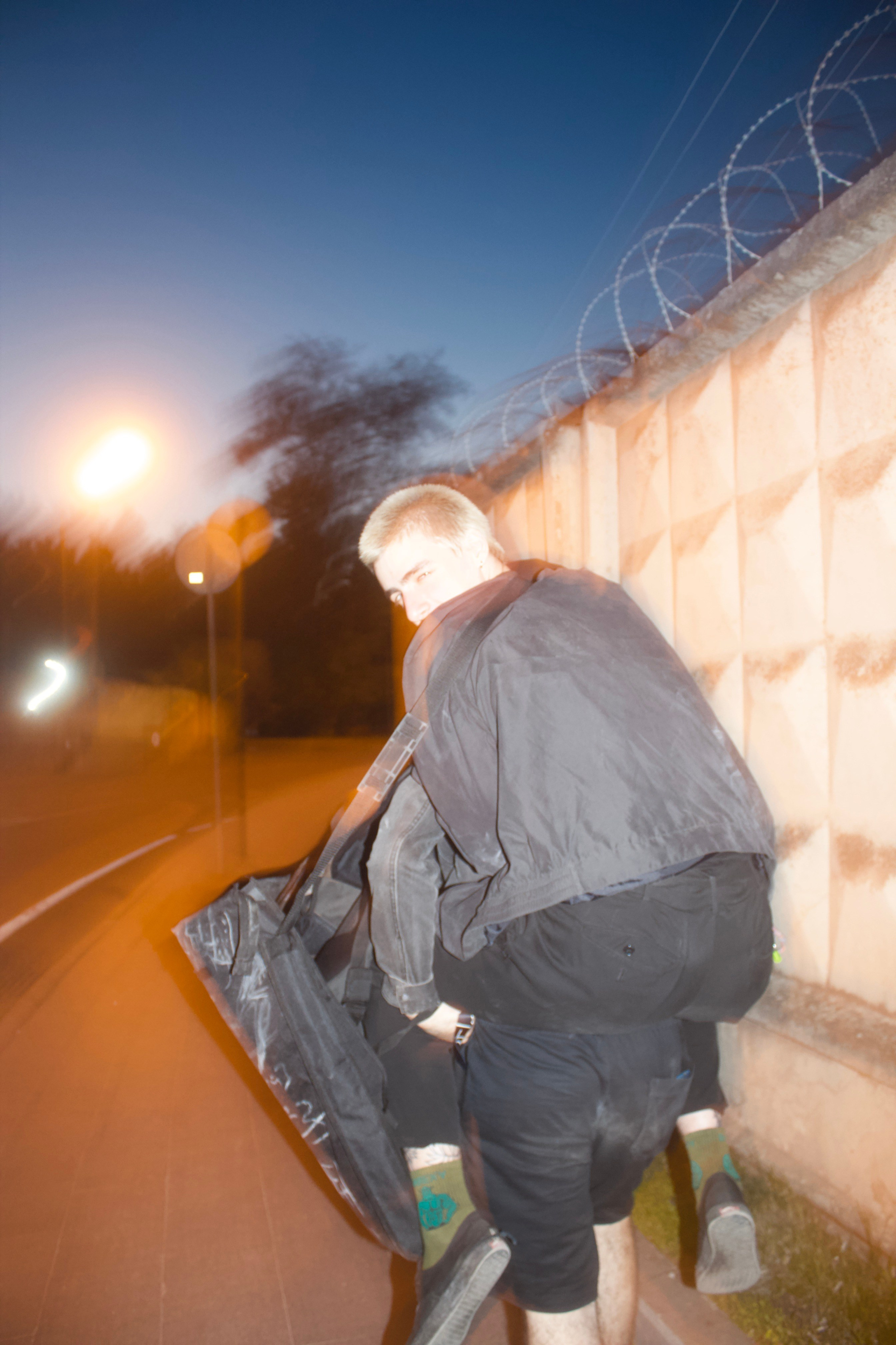 Процесс граффити. Концертный и портретный фотограф в Москве Соня Спросонья