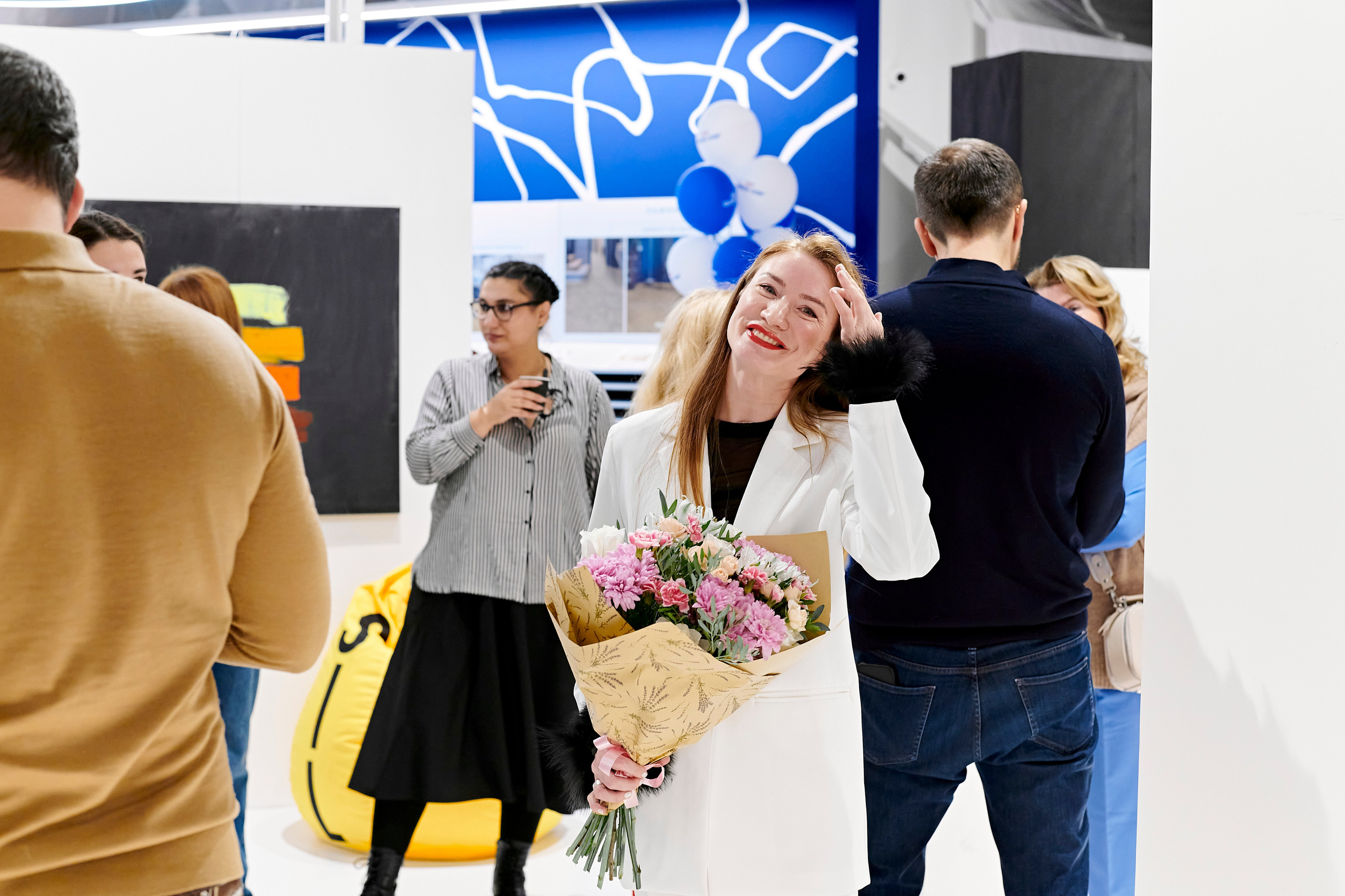 The Holst. Выставка Юлии Остапенко. Фотограф Постольник Дарья