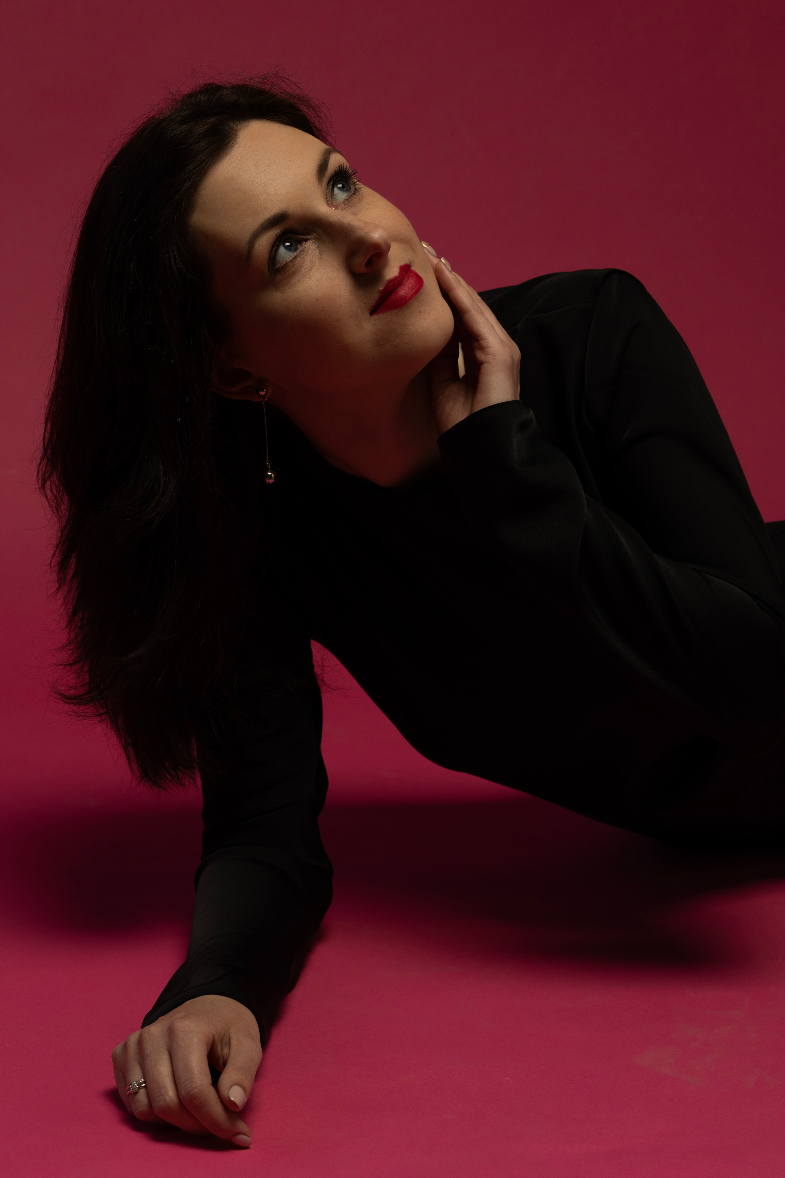 ART HALL STUDIO, циклорама, фотостудия, владивосток, фотосессия, фотосъемка, индивидуальная фотосессия, позировка, позы, девушки