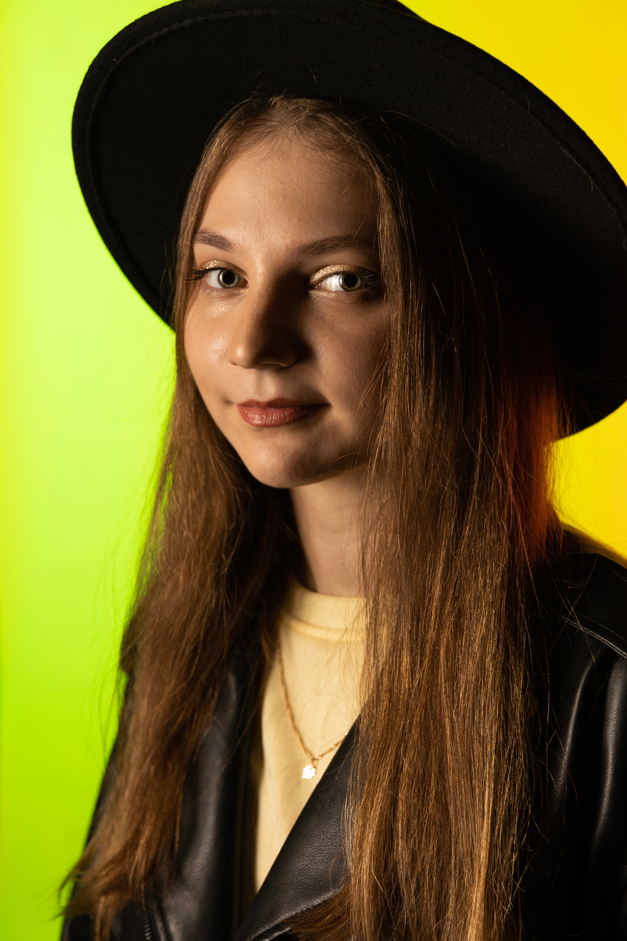 Don't Sleep Studio, выпускной альбом, стильный выпускной альбом, современный выпускной альбом, владивосток, фотостудия, циклорама