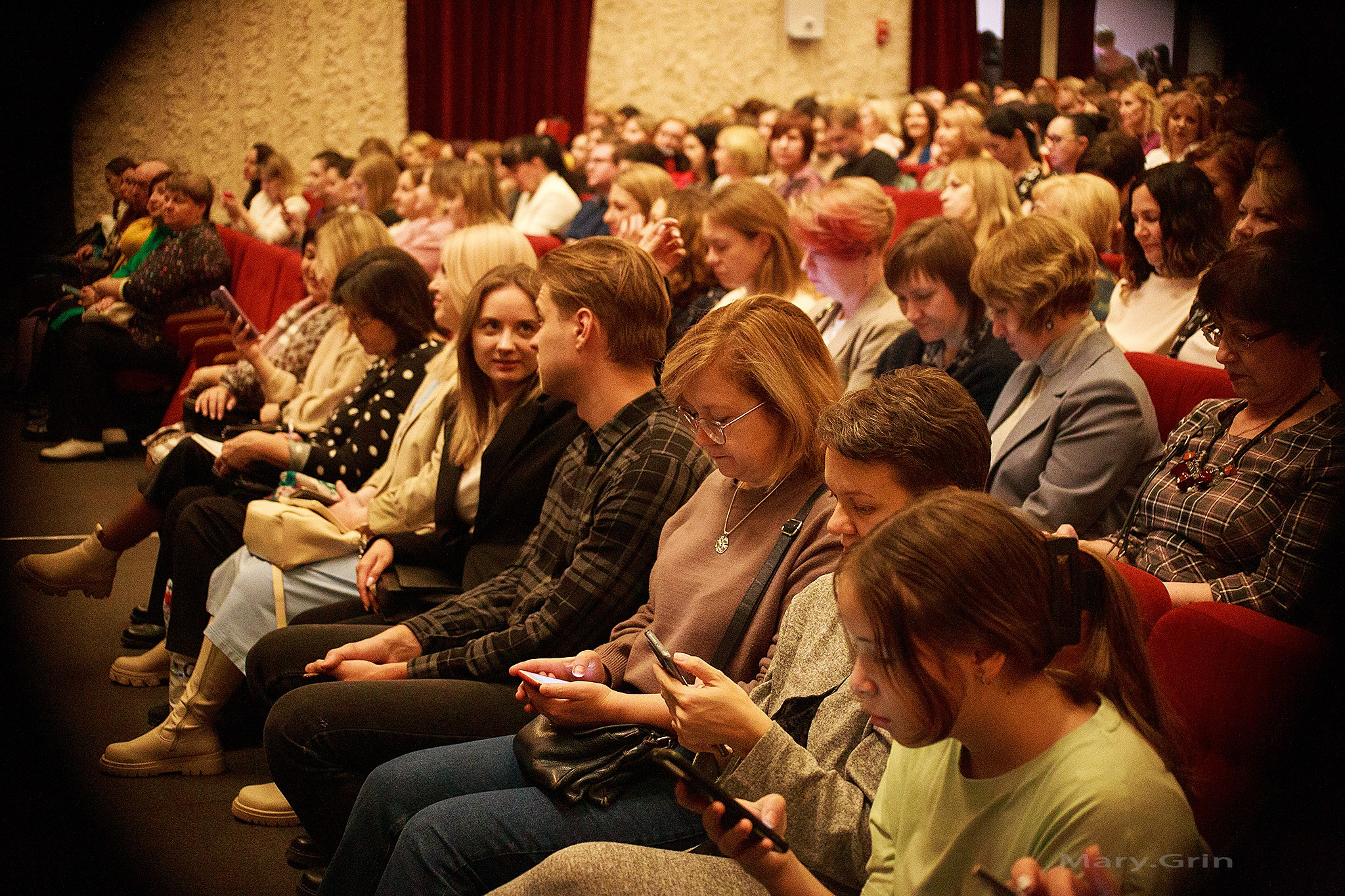 Ольга Савельева. Моноспектакль «Шпаргалка». Детский и семейный фотограф, фотограф мероприятий Нижний Новгород