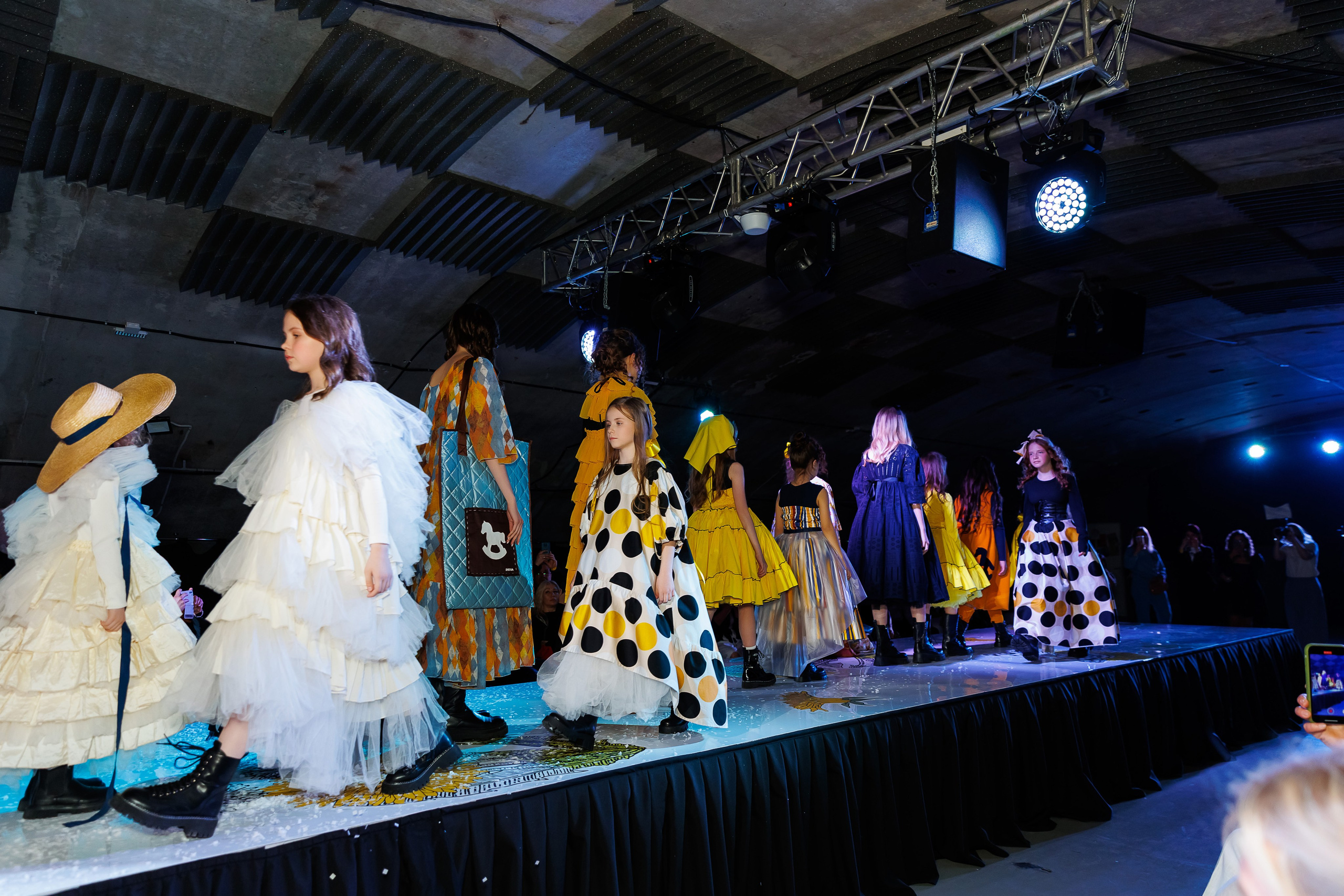 Показ Надежды Шибиной от журнала «Жираf». Фотограф Новосибирск — Наталья Гресь