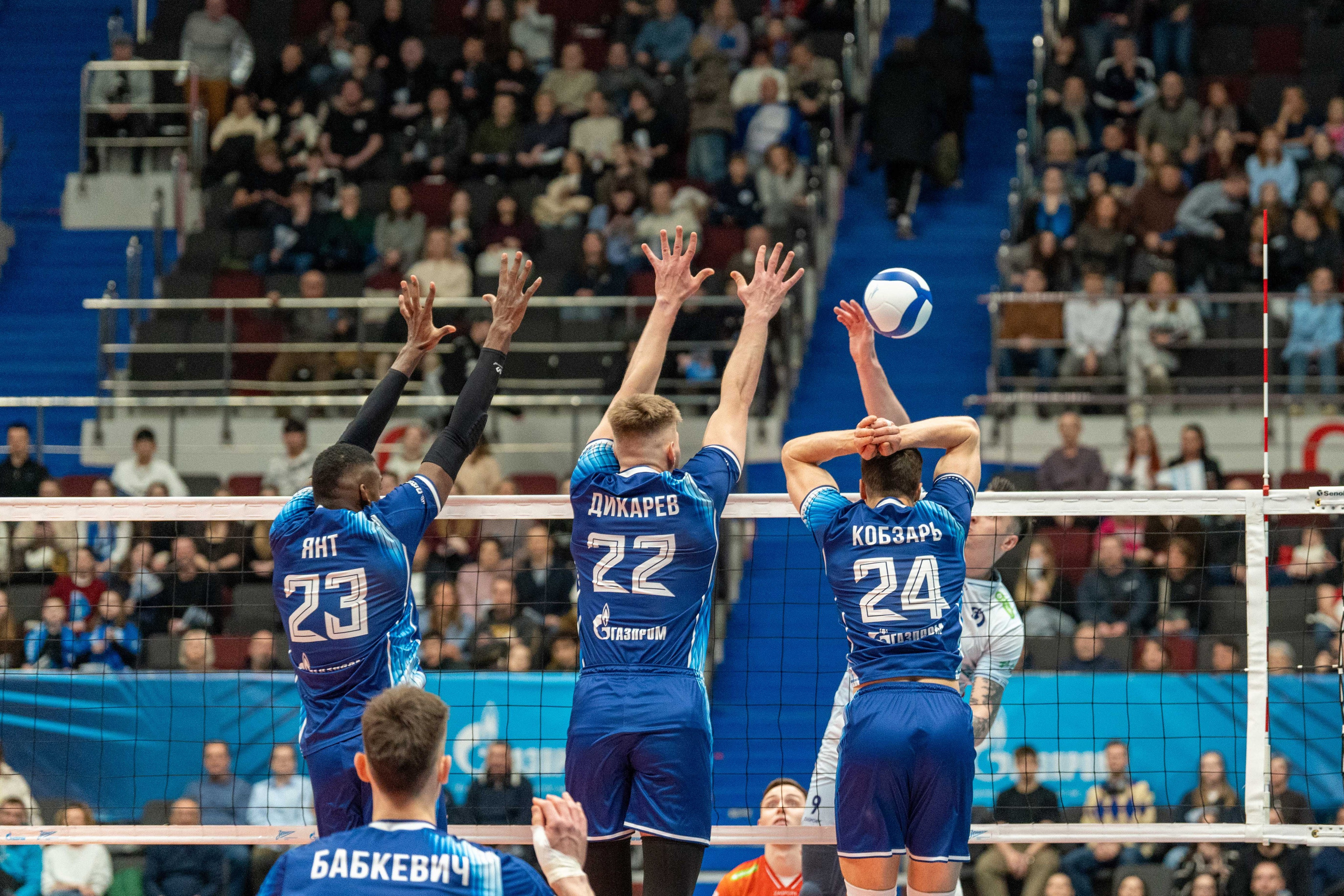 Zenit Saint Petersburg vs Dynamo Moscow — men’s Superliga photo gallery | Anton Gauf. Sports Photographer in Saint Petersburg | Anton Hauff