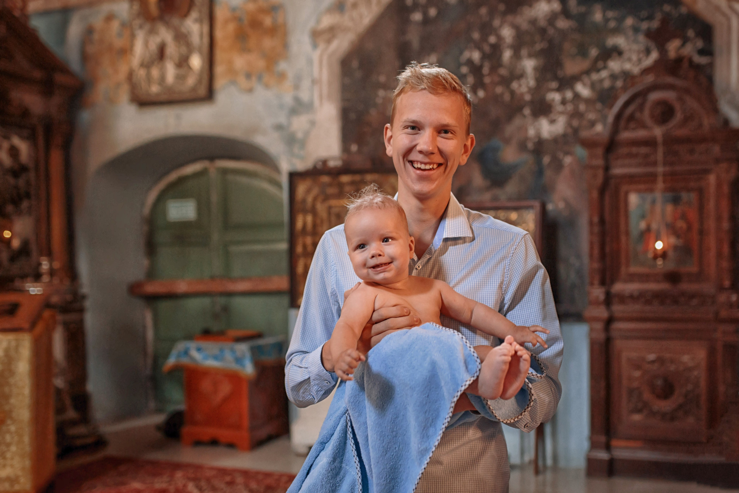 Крещение. Детский и семейный фотограф в Екатеринбурге. Студия «Сюжеты»