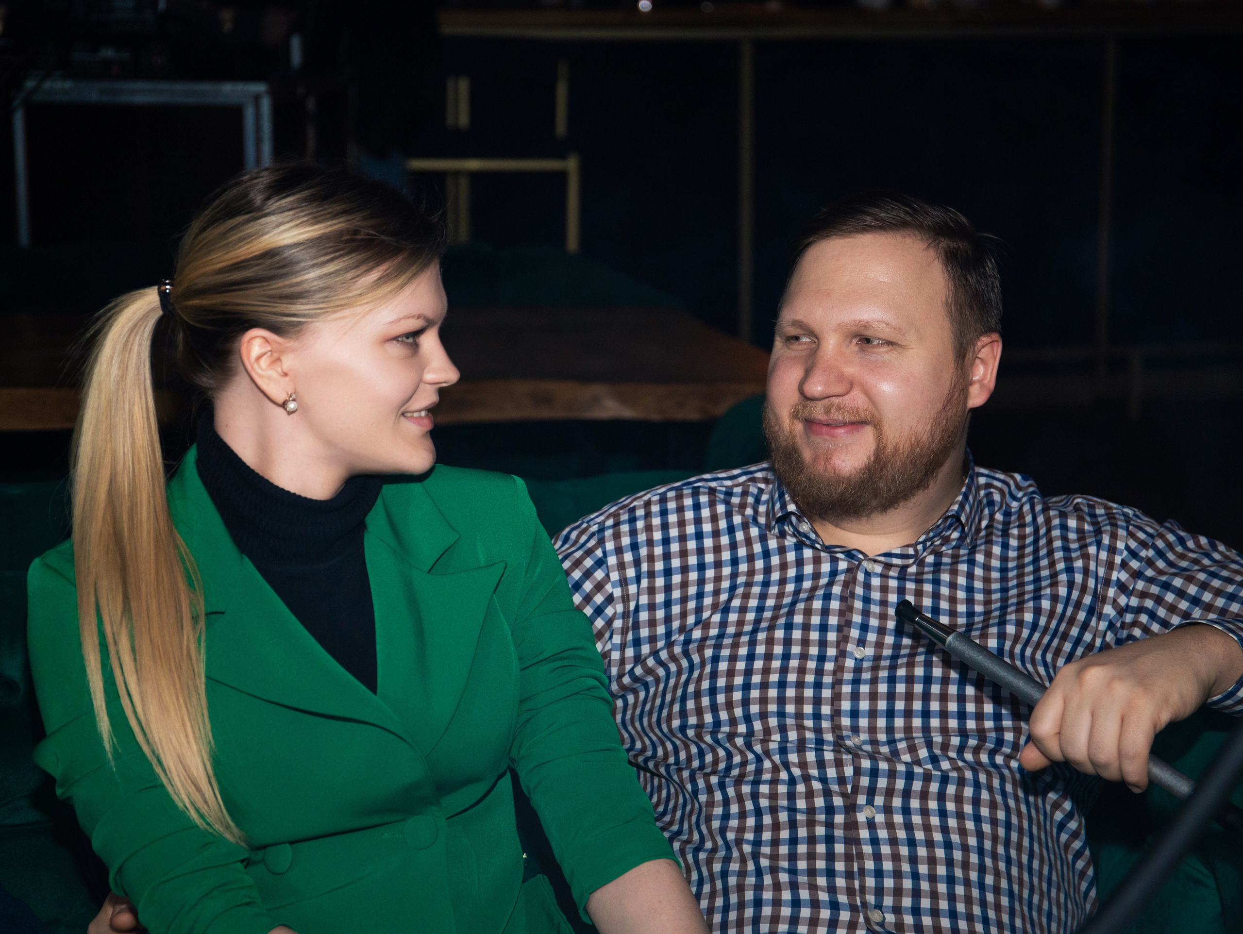 Репортажка из кальян-бара. Свадебный и семейный фотограф в Москве Мила Широких