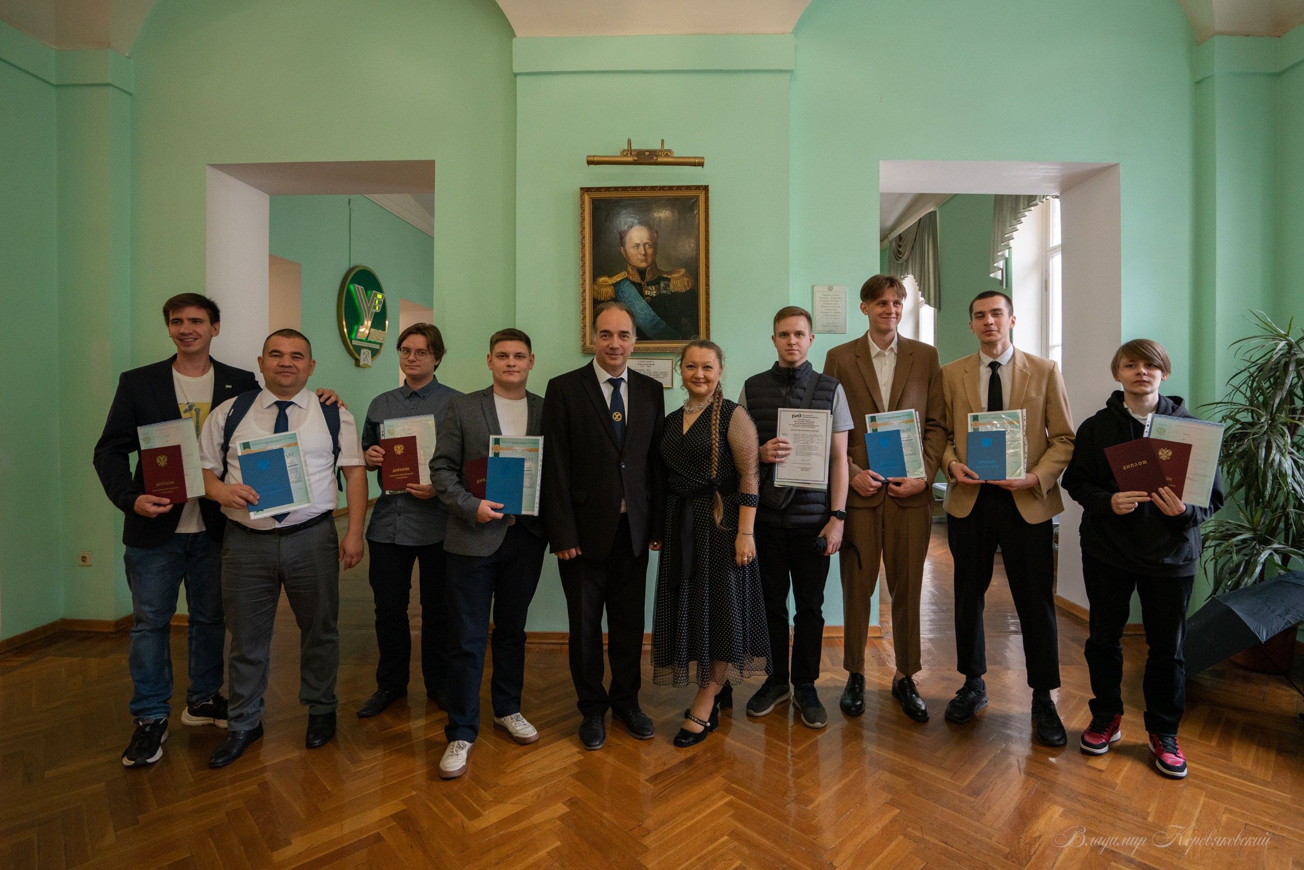 Вручение дипломов факультета УПЛ. Фотограф Владимир Коровяковский