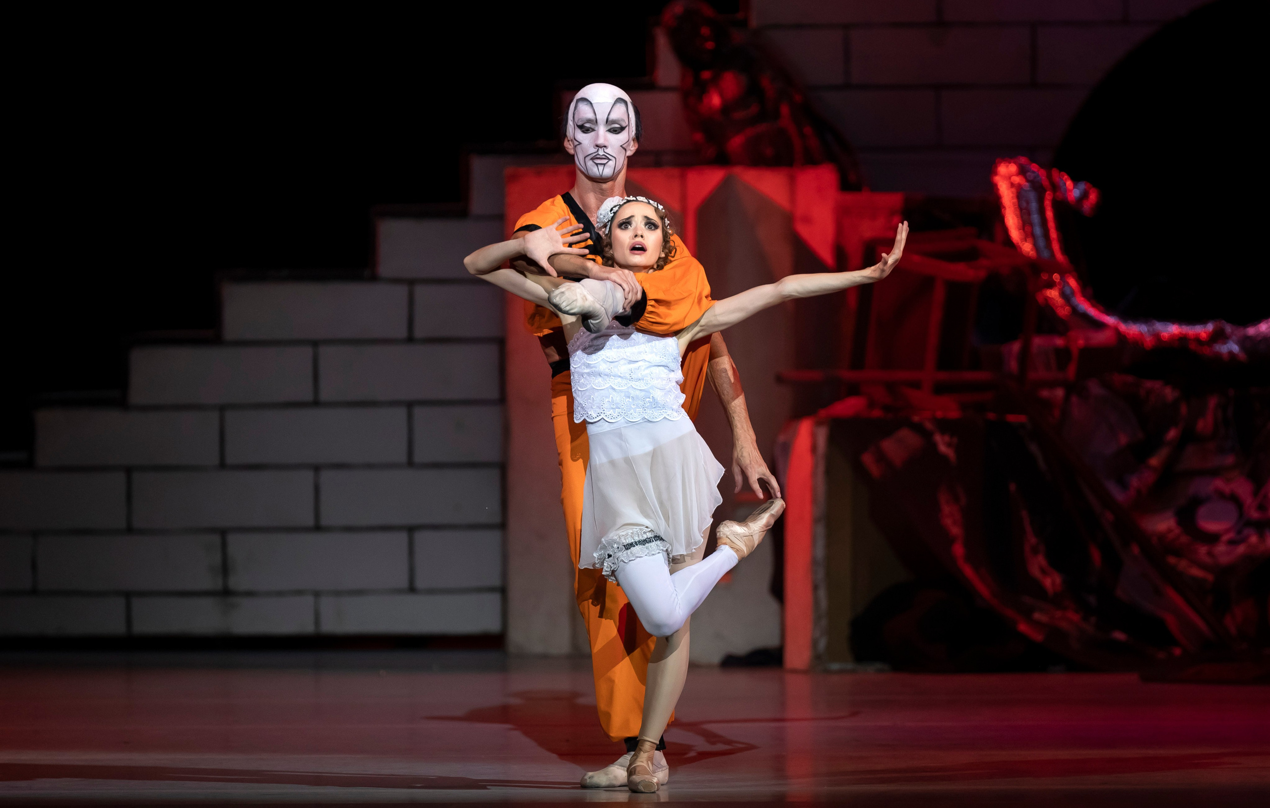 Чудесный мандарин. Балет Наталии Касаткиной и Владимира Василёва. Балетный фотограф Москва Майоров Николай