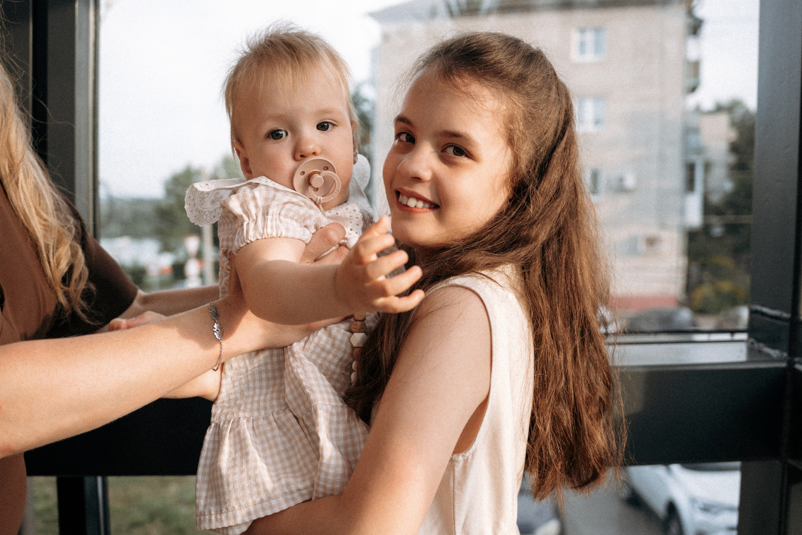 Семейная фотосессия на берегу реки для Миши, Тани, Сони и Таи. Свадебный фотограф в Тамбове Павел Четвертков