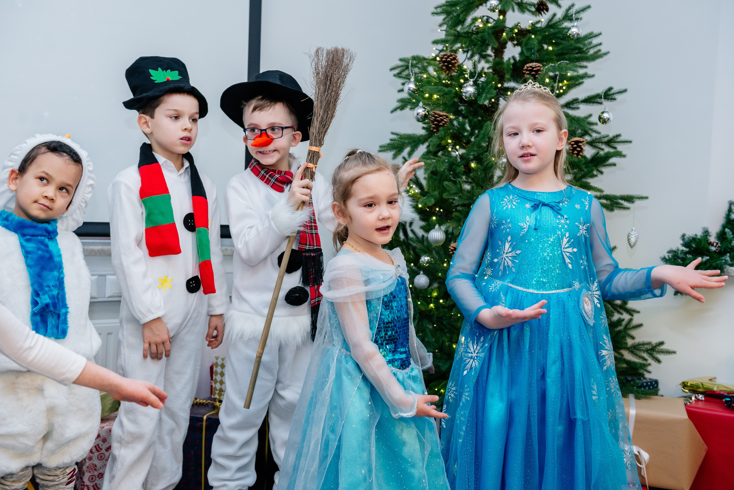 Английская школа. Study Lab. Фотограф LANA STIL. Семейный, репортажный фотограф, студия. Женский, мужской портрет. Фотографирую территориально в г. Королев, Москва, МО