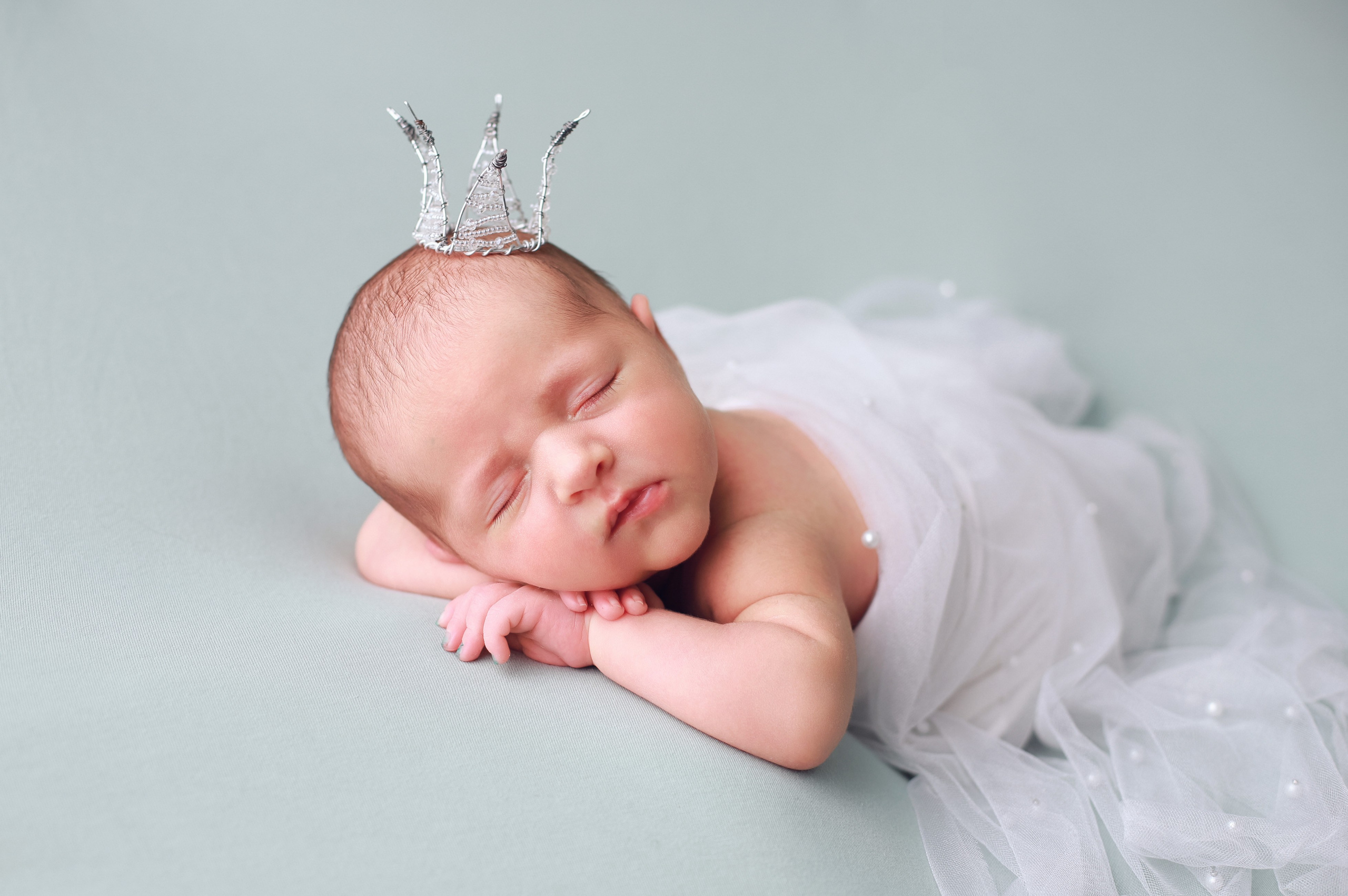 Мия. Фотограф новорожденных в г. Россошь Виктория Нечепуренко