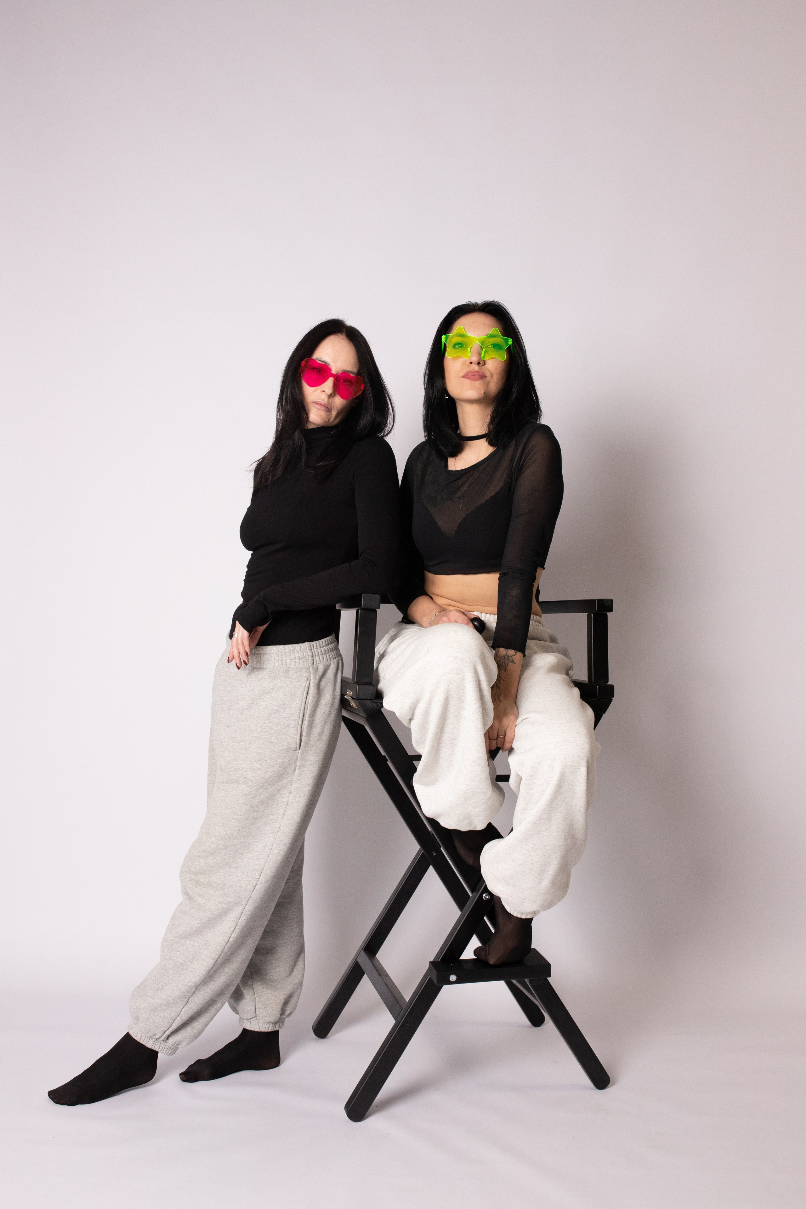 Друзья. Фотостудия без фотографа в Санкт-Петербурге (Сделай свой автопортрет)