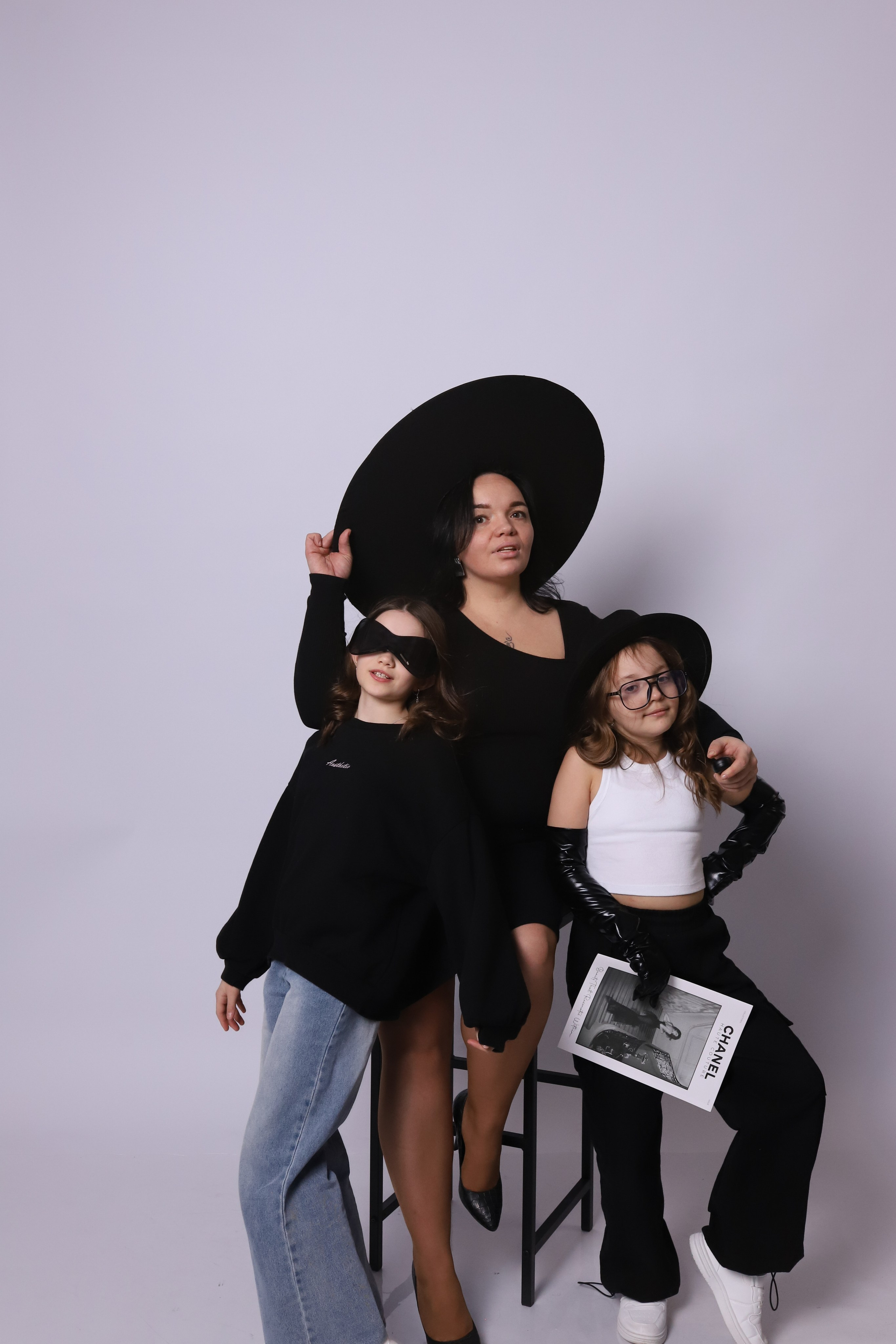 Семья. Фотостудия без фотографа в Санкт-Петербурге (Сделай свой автопортрет)