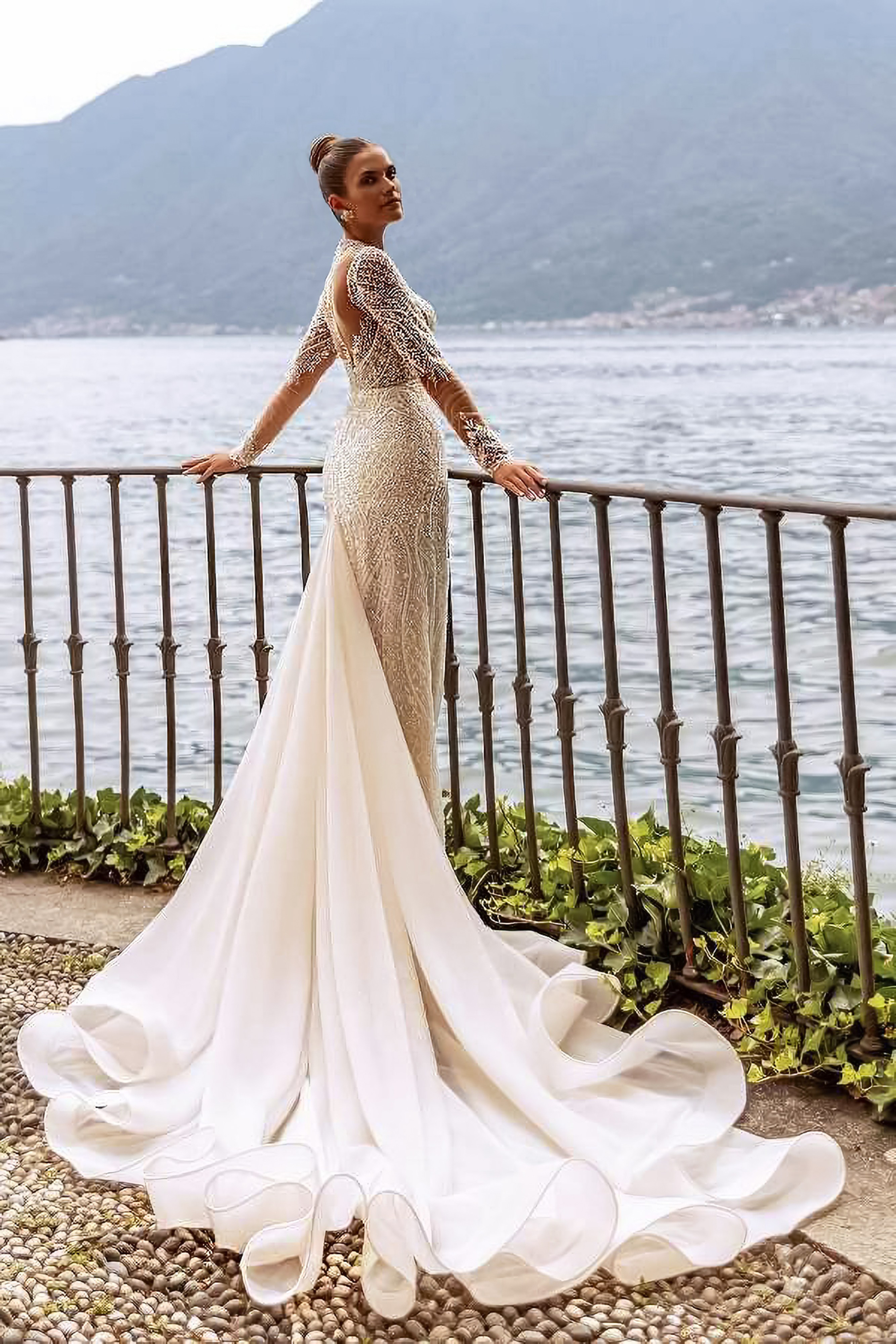 О СВАДЕБНОМ САЛОНЕ "МИЛЛЕНИУМ"Свадебный салон "Миллениум" (https://milleniumsalon.by/) в Минске предлагает уникальную коллекцию свадебных и вечерних платьев и пеньюаров от дизайнеров и своего производства. Мы открыты для каждой невесты, которая хочет найти идеальное платье для самого важного дня в жизни. У нас представлены как классические модели свадебных нарядов, так и современные, в соответствии с актуальными трендами в свадебной моде.  Мы понимаем, важность свадебного наряда для каждой девушки и готовы помочь с выбором, посоветовать и поддержать на каждом этапе. Мы предлагаем не только платья, но и весь спектр аксессуаров, чтобы создать завершенный образ.ДОСТУПНА ПОКУПКА И ПОШИВ ИЛИ ПРОКАТВыбор между покупкой и арендой свадебного платья может быть сложным. Однако, аренда в салоне "Миллениум" — это разумное решение для тех, кто хочет сэкономить, не жертвуя качеством и стилем. Услуга прокат свадебных платьев позволяет выбрать идеальное платье по доступной цене.Преимущество аренды также заключается в том, что вам не придется беспокоиться о долгосрочном хранении платья и его реставрации после торжества. Прокат - это идеальный вариант для невест, которые хотят избежать лишних забот и расходов. Вы сможете выбрать из широкого ассортимента, зная, что после свадьбы платье вернется в наш салон.Покупка платья, с другой стороны, предоставляет возможность создать семейную реликвию, которую можно передать следующим поколениям или создать платье с индивидуальным дизайном, где каждая деталь платья будет разработана с учетом особенностей вашей фигуры. КАК ВЫБРАТЬ ИДЕАЛЬНОЕ СВАДЕБНОЕ ПЛАТЬЕ?Выбор свадебного платья (https://milleniumsalon.by/product-category/svadebnye-platya/) — это увлекательный и порой сложный процесс, который может станет одним из самых запоминающихся моментов подготовки к свадьбе. Чтобы сделать правильный выбор, важно учитывать несколько ключевых аспектов. Во-первых, определитесь с общим стилем вашего мероприятия. Во-вторых, обращайте внимание на особенности вашей фигуры. Каждая женщина уникальна, и важно выбрать платье, которое подчеркнет ваши достоинства и скроет недостатки. Консультанты нашего салона помогут вам определиться с фасоном, который идеально подойдет именно вам.Наконец, не забудьте о комфорте. Важно, чтобы платье не только выглядело великолепно, но и было удобным. В нем вам предстоит провести целый день, поэтому убедитесь, что вы чувствуете себя в нем свободно и уверенно. ИНДИВИДУАЛЬНЫЙ ПОШИВ СВАДЕБНЫХ ПЛАТЬЕВ НА ЗАКАЗДля тех, кто хочет создать нечто уникальное и неповторимое, мы предлагаем услугу пошива свадебных платьев на заказ. Это идеальный вариант для невест, которые имеют четкое представление о своем идеальном платье и не хотят идти на компромиссы. Процесс пошива начинается с консультации, где мы обсуждаем все детали и особенности вашего будущего платья. Это позволяет создать эксклюзивный дизайн, который будет полностью соответствовать вашим ожиданиям. Мы учитываем все пожелания и стремимся к тому, чтобы каждая деталь была идеальной.Пошив на заказ — это еще и возможность использовать самые качественные материалы и новейшие технологии. Мы гарантируем, что ваше платье будет не только красивым, но и комфортным, что создаст идеальные условия для вашего особенного дня.ВЕЧЕРНИЕ ПЛАТЬЯПомимо свадебных нарядов, в нашем салоне представлен широкий выбор вечерних платьев. (https://milleniumsalon.by/vechernie-platya/)Это позволяет выбрать идеальный наряд для любого торжества, будь то выпускной бал, корпоративная вечеринка или другое значимое событие. Наши платья отличаются высоким качеством и разнообразием стилей.Мы предлагаем модели, выполненные в различных цветах и фасонах, чтобы каждая девушка могла найти что-то особенное. Вечерние платья от "Миллениум" помогут вам создать незабываемый образ и почувствовать себя королевой вечера. Наши консультанты всегда готовы предложить помощь в выборе и подобрать платье, которое подчеркнет вашу индивидуальность.Важно отметить, что вечерние платья в нашем салоне также доступны для аренды. Это позволяет насладиться роскошью и элегантностью без лишних затрат. Вы сможете примерить разные модели, чтобы выбрать именно то платье, которое станет идеальным дополнением к вашему стилю.ПЕНЬЮАРЫ НА УТРО НЕВЕСТЫ И АКСЕССУАРЫВажной частью подготовки невесты к свадьбе является выбор аксессуаров и пеньюаров на утро. В нашем салоне представлен широкий ассортимент аксессуаров для невест, которые помогут завершить образ. Вы найдете у нас фаты, диадемы, серьги и другие украшения, которые придадут вашему образу особую изюминку.Пеньюары на утро невесты не только создадут атмосферу уюта и романтики, но и позволят сделать красивые фотографии. Мы предлагаем изысканные модели из легких и нежных материалов, которые подчеркнут вашу женственность и грацию. Такой пеньюар станет прекрасным дополнением к вашему свадебному образу.Выбирая аксессуары и пеньюары в "Миллениум", вы можете быть уверены в их качестве и уникальности. Мы стремимся предложить нашим клиентам только лучшие товары, чтобы ваш свадебный день был идеальным во всех отношениях.Индивидуальный подход к каждой невестеКаждая невеста уникальна, и мы в "Миллениум" понимаем это как никто другой. Мы предлагаем индивидуальный подход к каждой клиентке, чтобы процесс выбора платья был легким и приятным. Наши консультанты внимательно слушают ваши пожелания и помогают воплотить в жизнь ваши мечты о свадебном образе.Мы стараемся создать для вас уютную и комфортную атмосферу, чтобы вы могли расслабиться и насладиться процессом подготовки к свадьбе. Наши специалисты обладают богатым опытом и всегда готовы предложить советы и рекомендации, которые помогут сделать правильный выбор.Индивидуальный подход позволяет нам учесть все детали и особенности вашей фигуры, а также помочь вам определиться с аксессуарами и деталями образа. Мы стремимся к тому, чтобы каждая невеста ушла от нас с чувством уверенности и счастья.ЗАКРЫТАЯ ПРИМЕРКА, ТОЛЬКО ВЫ И ВАШИ БЛИЗКИЕ Закрытая примерка — это услуга, которая позволяет вам примерить свадебные и вечерние платья в приватной обстановке. Это особенно важно для тех, кто хочет избежать лишнего внимания и сохранить интригу до самого дня свадьбы. Закрытая примерка в "Миллениум" — это возможность сосредоточиться на себе и своем выборе.В нашем салоне все примерки проводятся по предварительной записи, а примерки свадебных платьев проходят только в закрытом формате. Наша команда создает все условия для того, чтобы вы могли спокойно и без спешки примерить разные модели, обсудить все детали и сделать осознанный выбор. Мы обеспечиваем полный комфорт и конфиденциальность нашим клиентам, чтобы вы могли чувствовать себя расслабленно и уверенно.Преимущества закрытой примерки включают возможность личного общения с консультантом, который поможет вам с выбором и ответит на все вопросы. Это идеальная возможность погрузиться в атмосферу свадебного салона и насладиться процессом подготовки к вашему особому дню.Наши клиенты знают, что, выбирая работу с нами, они получают не только красивое платье, но и уверенность в его качестве. Мы всегда готовы помочь с выбором и предоставить всю необходимую информацию, чтобы вы могли сделать осознанный и правильный выбор.Выбор свадебного платья — это важный шаг на пути к вашей свадьбе, и мы в "Миллениум" готовы помочь вам на каждом этапе. Независимо от того, решите ли вы арендовать платье или пошить его на заказ, мы обеспечим вам высокий уровень сервиса и индивидуальный подход.Сайт: milleniumsalon.by  / https://milleniumsalon.by/Instagram: milleniumsalon.by / https://www.instagram.com/milleniumsalon.by/