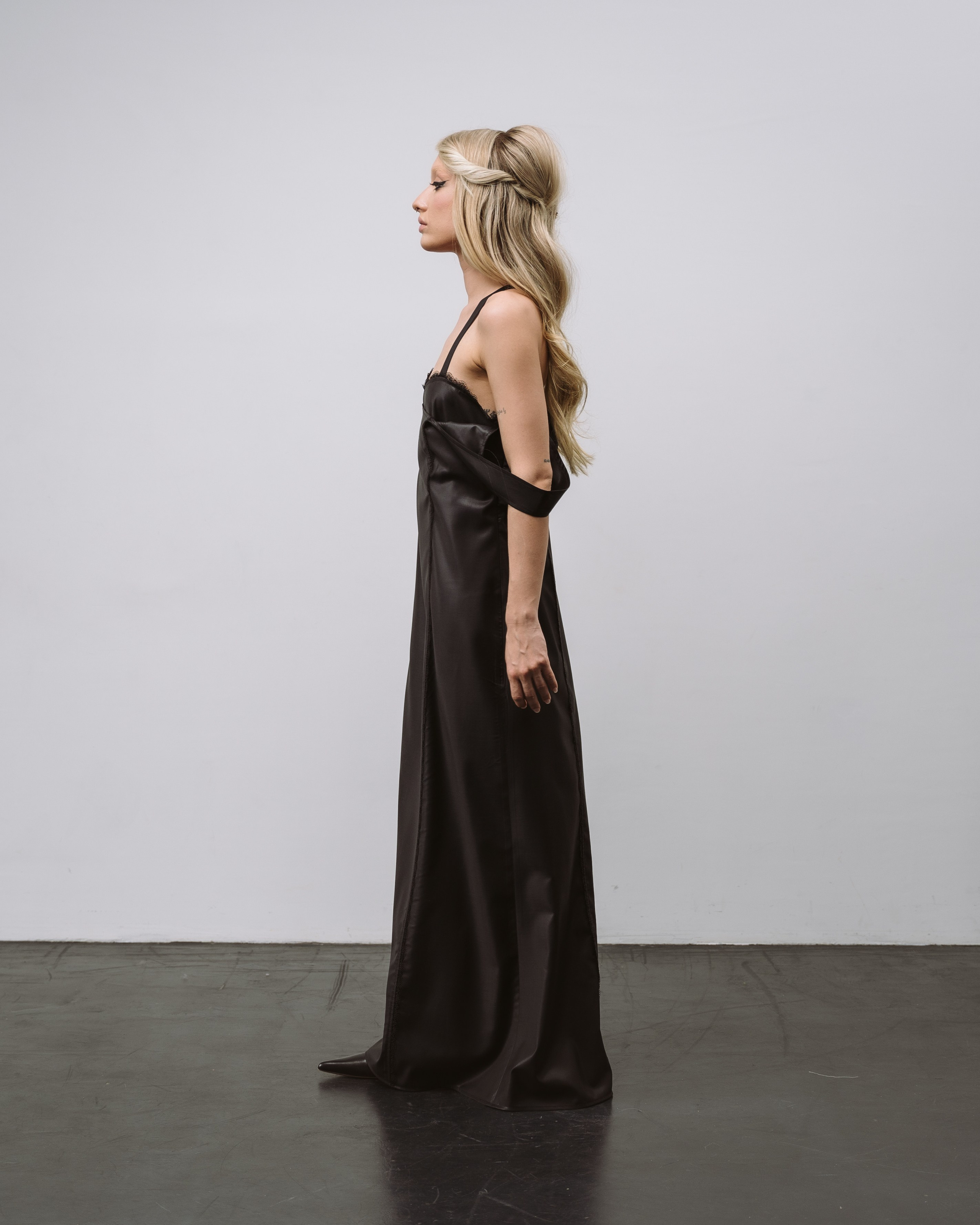 ZO: YOUR INNER PRINCESS. TUTSARKIS — Art Director | Stylist | Photographer