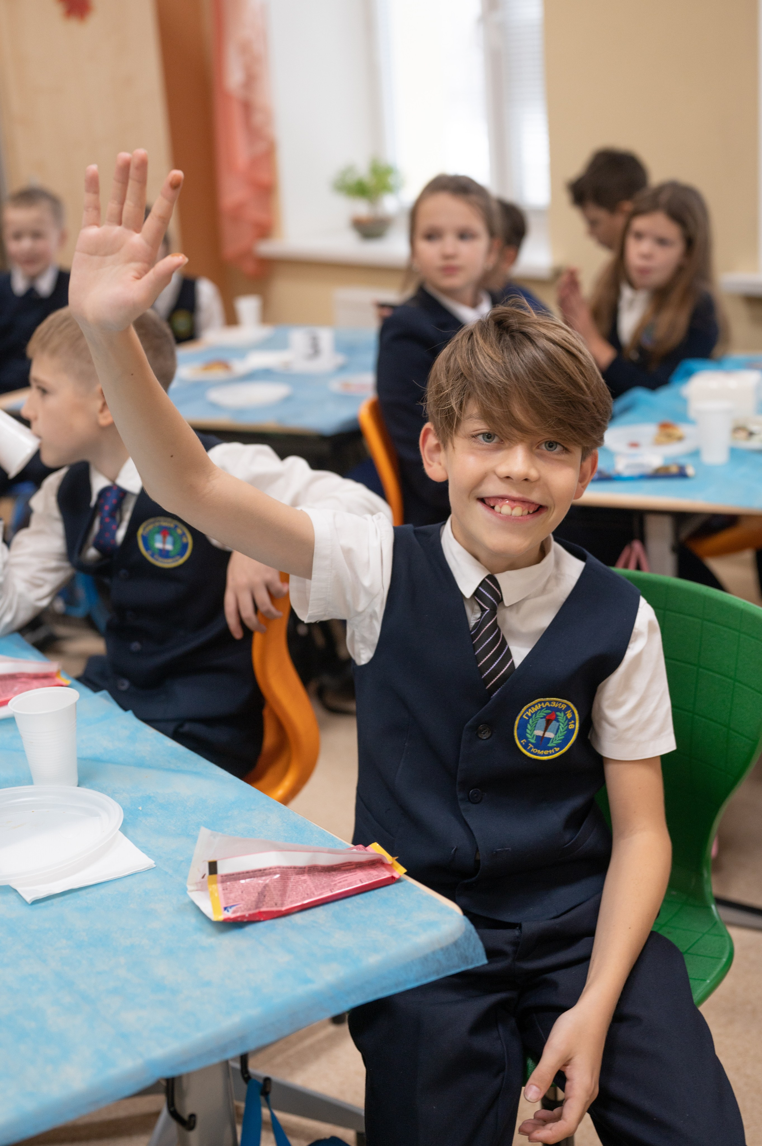 Репортаж мероприятия в классе 5Ж 16 гимназия 2024 г. Фотограф новорожденных, семейный детский в Тюмени Татьяна Морозова