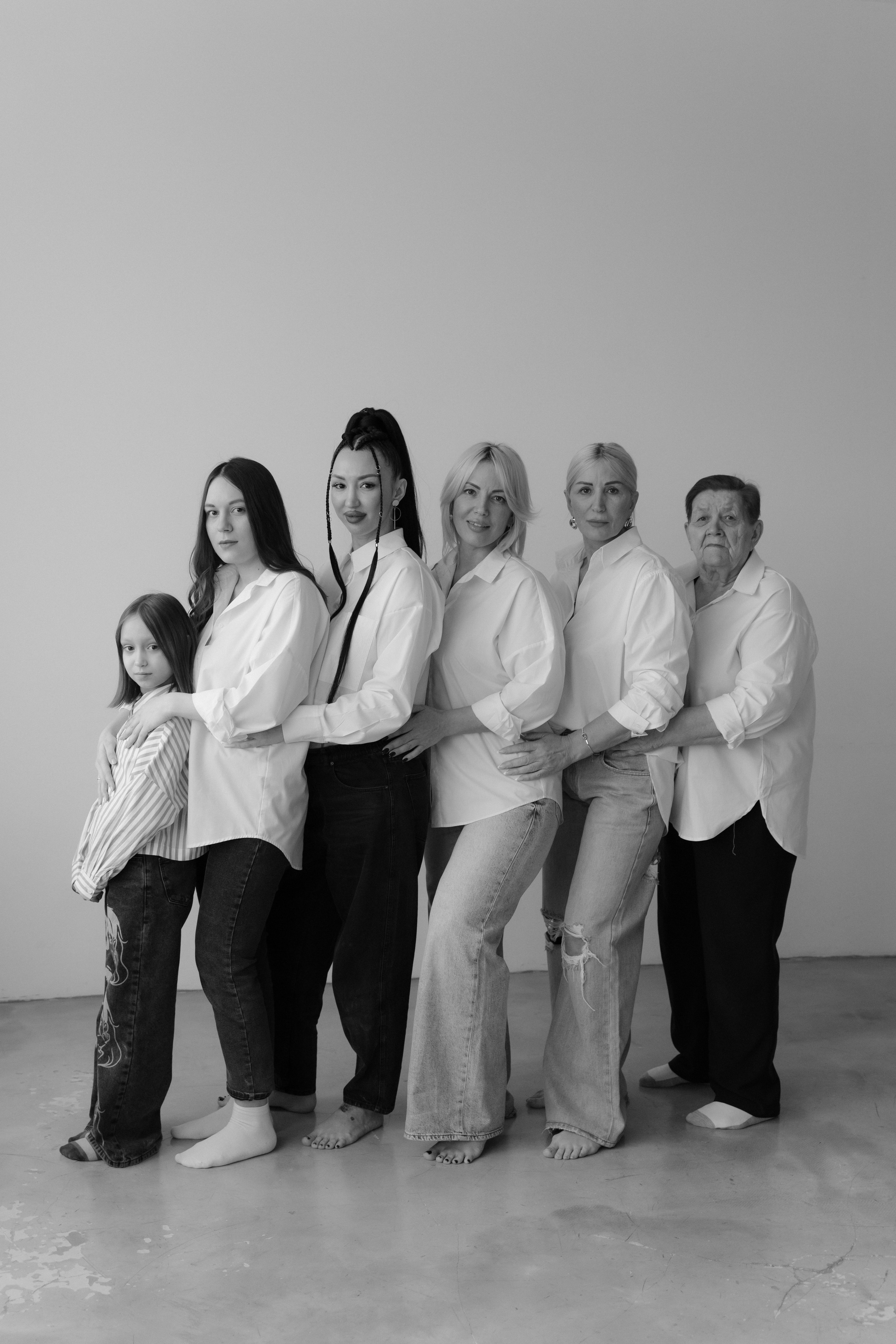 Семейная. Четыре поколения. Фотограф в Новосибирске. Ефимова Анастасия