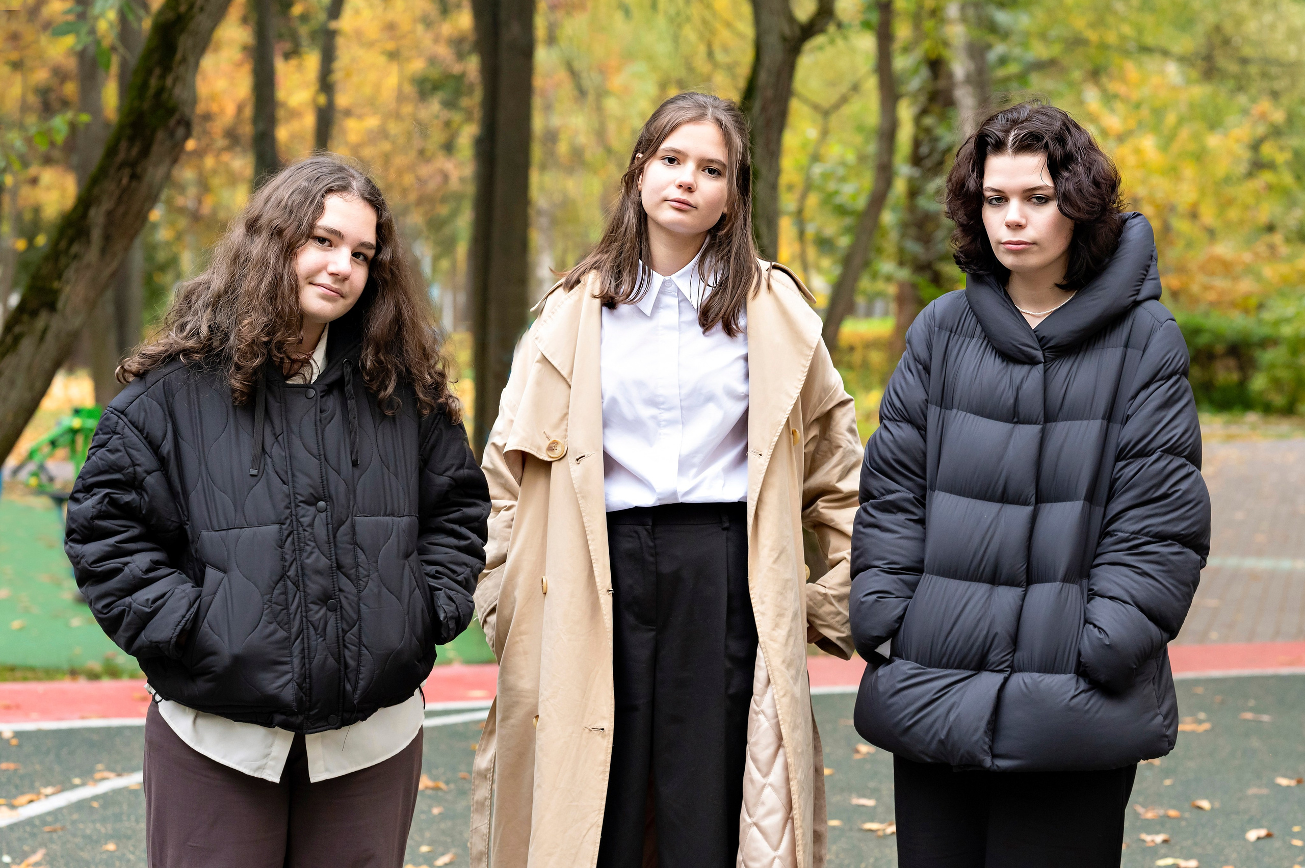 Осенняя фотосессия в парке 9-А класс Школа 953. Детский и семейный фотограф г. Москва Оксана Катаджи