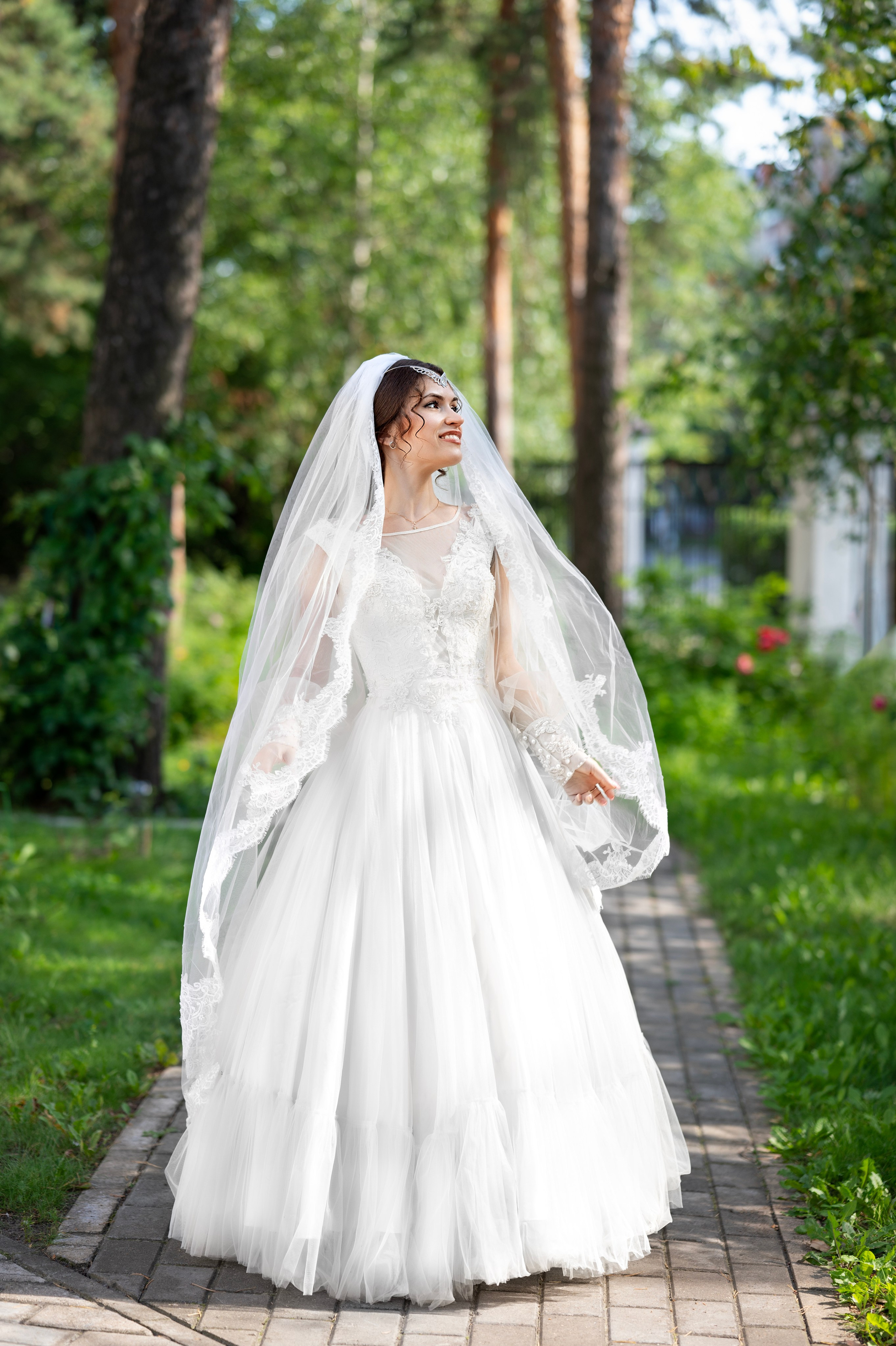 Таинство Венчания. Церковь Святых мучеников, бессребреников и чудотворцев Космы и Дамиана в г. Жуковский. Детский и семейный фотограф г. Москва Оксана Катаджи