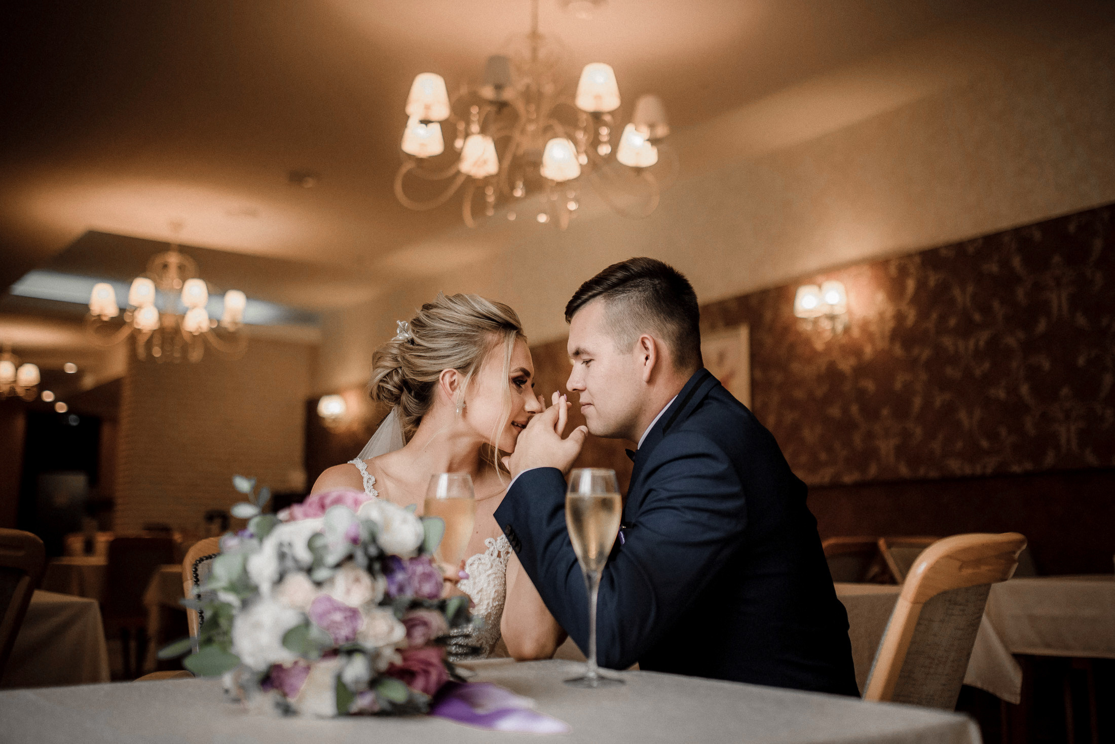 Пруд, шатер и аккордеон. Свадебный и портретный фотограф Пётр Ладанов