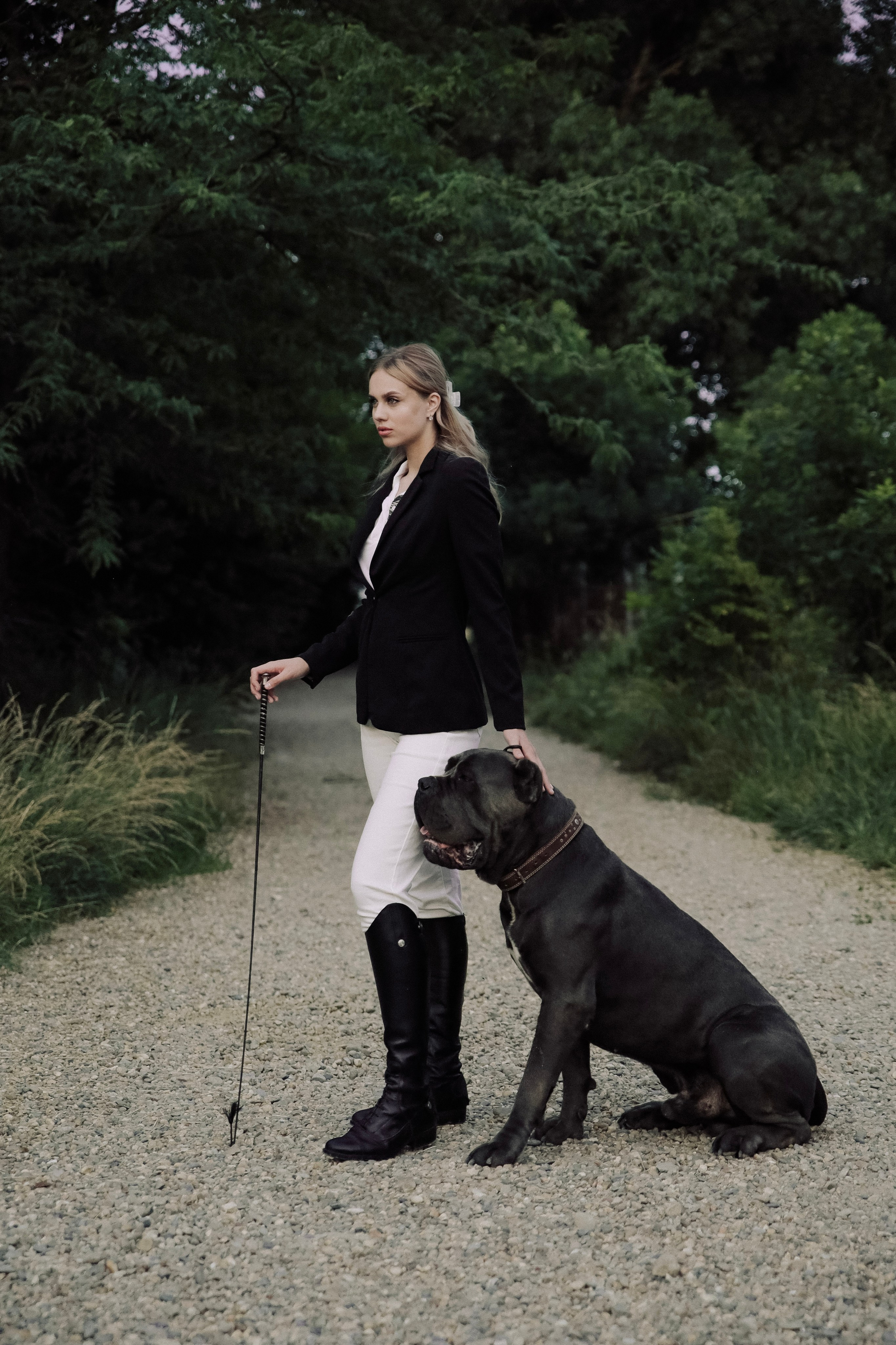 Фотопроект с лошадью Куклой и кане-корсо Цефеем. Семейный и конный фотограф в Краснодарском крае и Адыгее