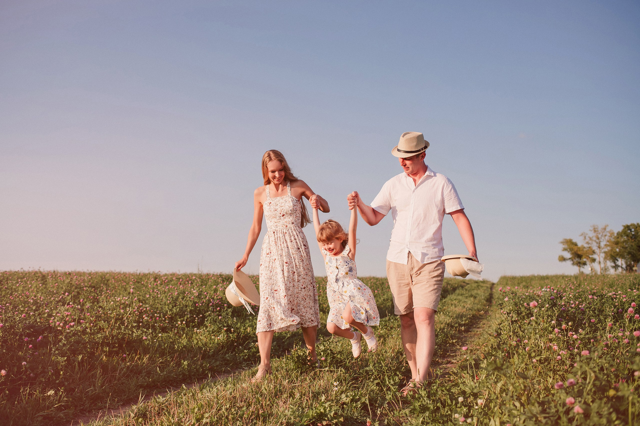 Лето. Поле. Семья. Семейный и Свадебный фотограф. Санкт-Петербург. Пушкин