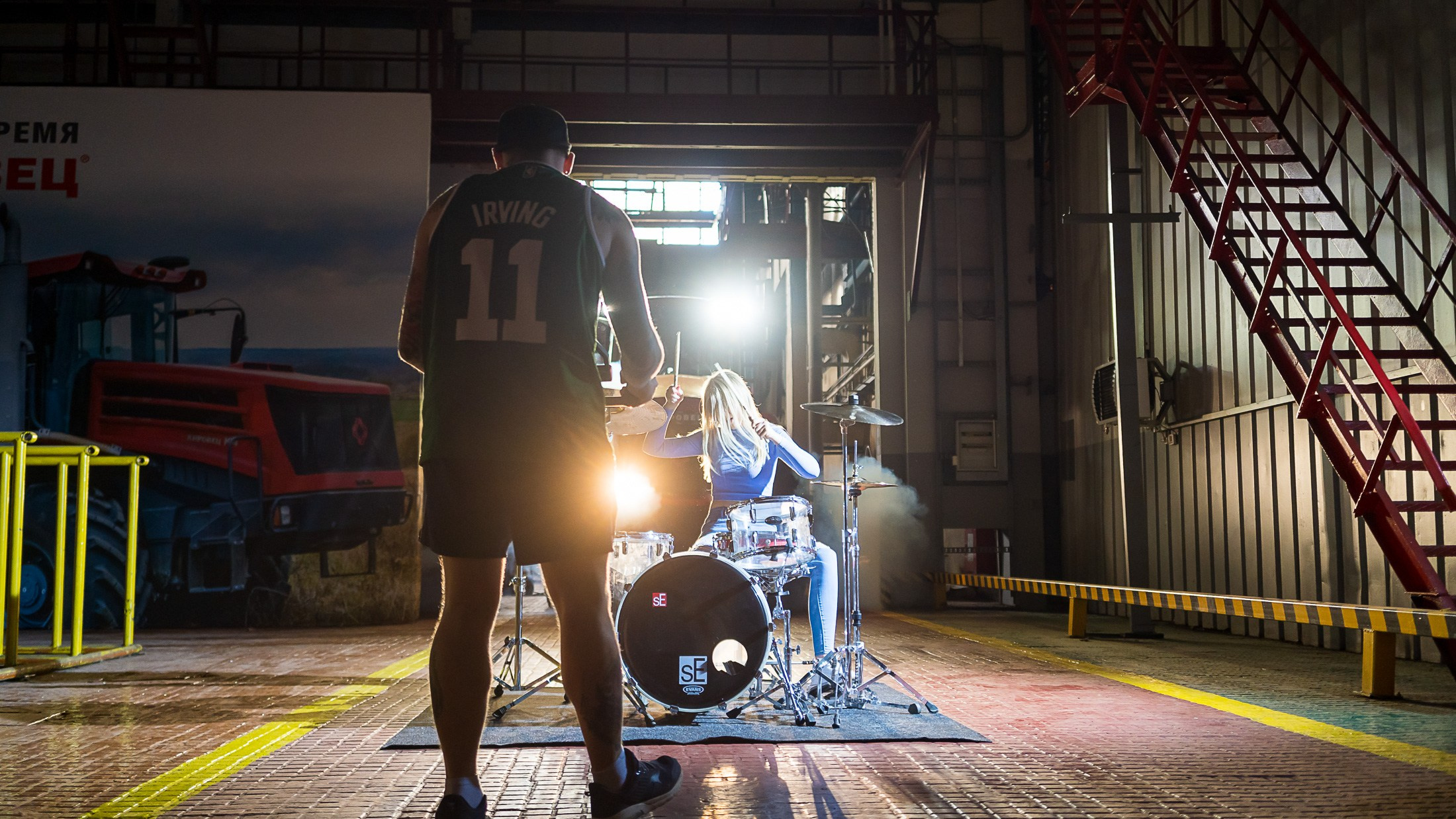 Кировский завод. Графический дизайнер Илья Левченко