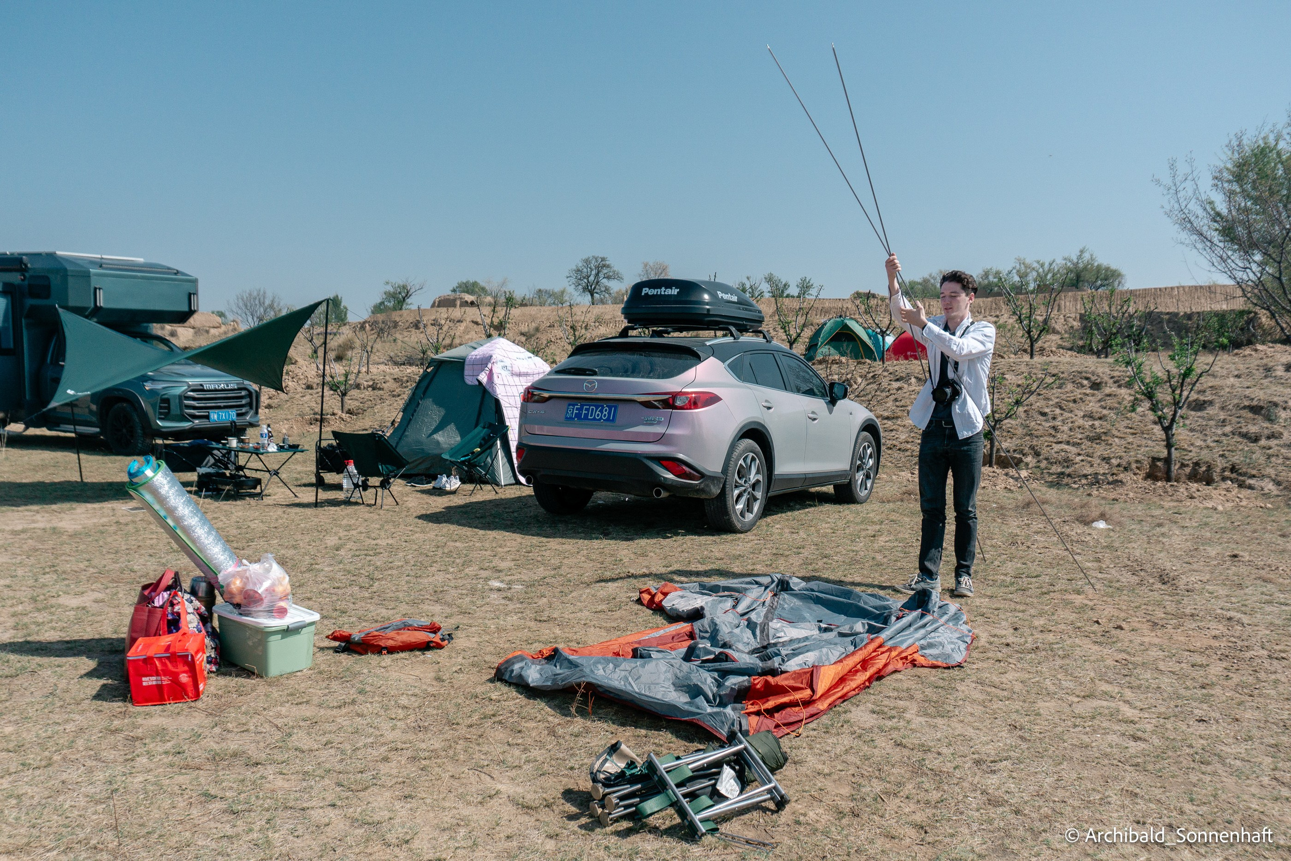 Auto-trip to Datong, Camp. Photographer in Guangzhou, China. Archibald Sonnenhaft