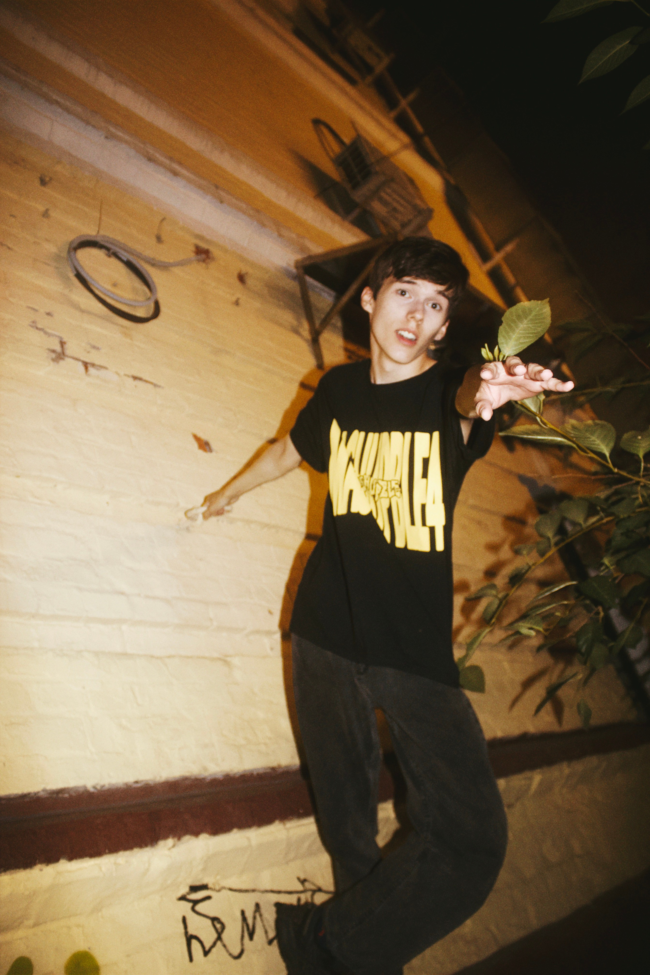 Съемка мерча MASHUPBLE. Концертный и портретный фотограф в Москве Соня Спросонья