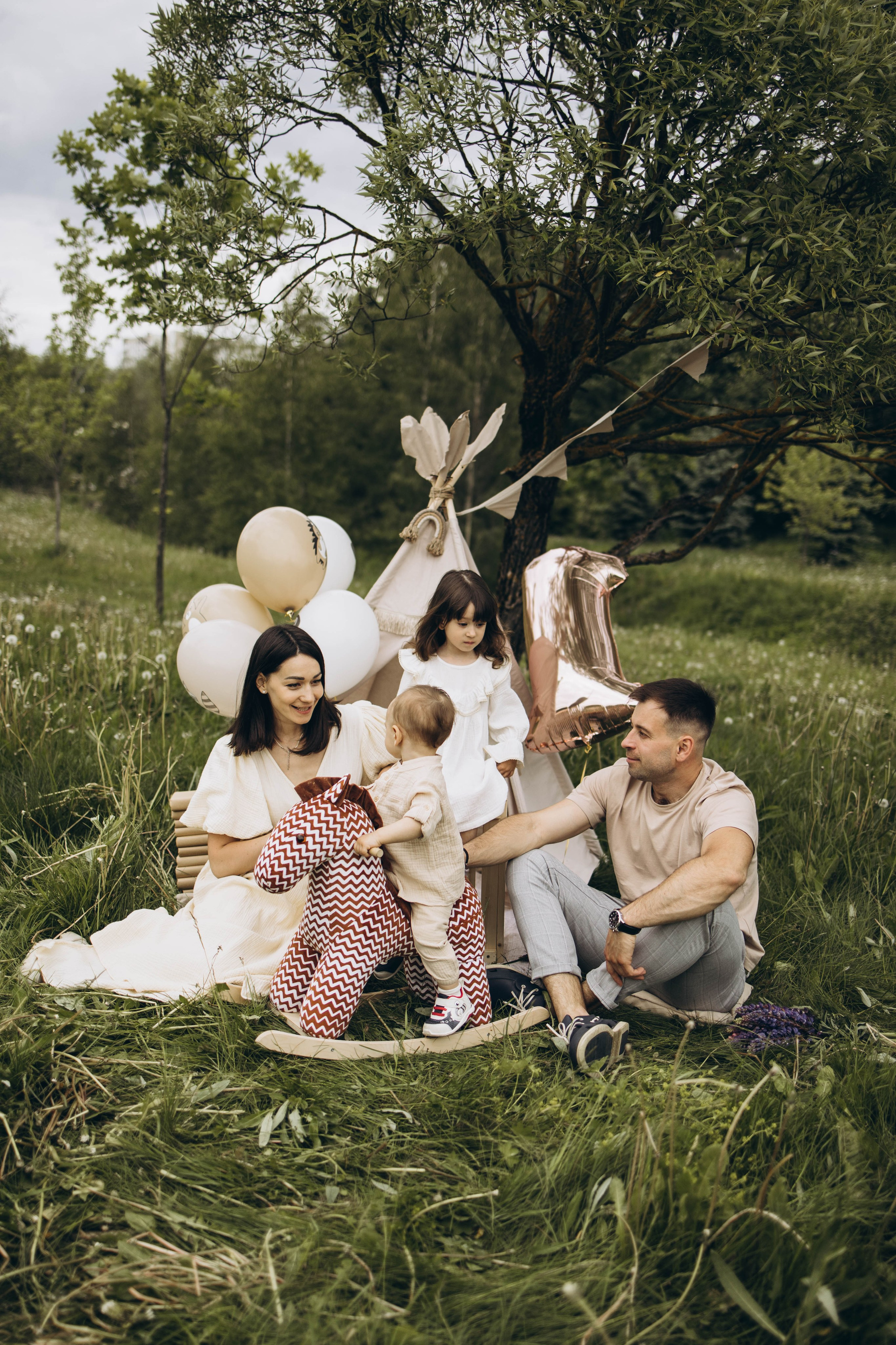 Маша, Женя, Ариана и Мирон. Семейный фотограф в Москве Виктория Ястребинская