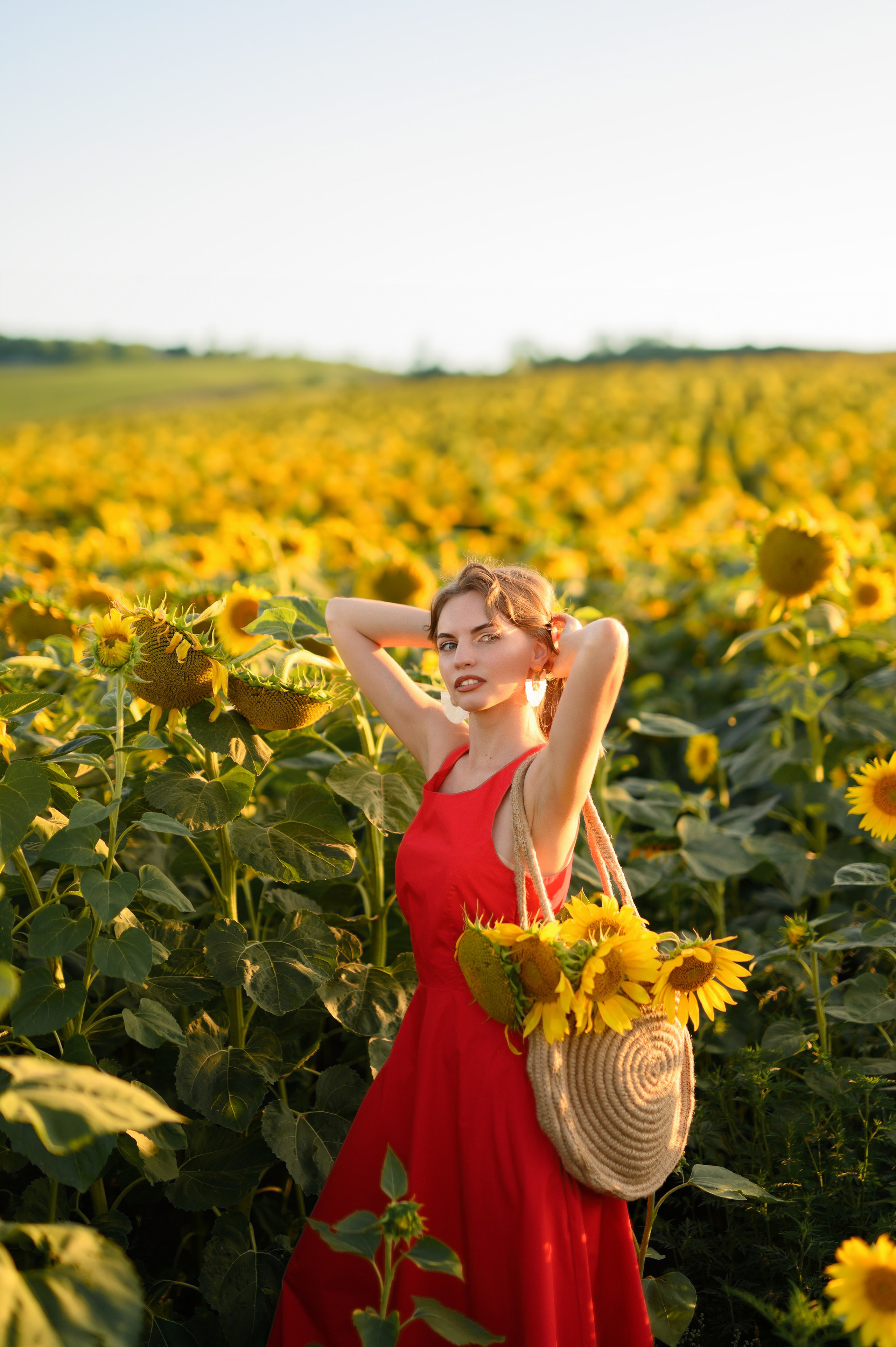 Анна | съемка в подсолнухах. Фотограф в Краснодаре Скубицкая Альбина