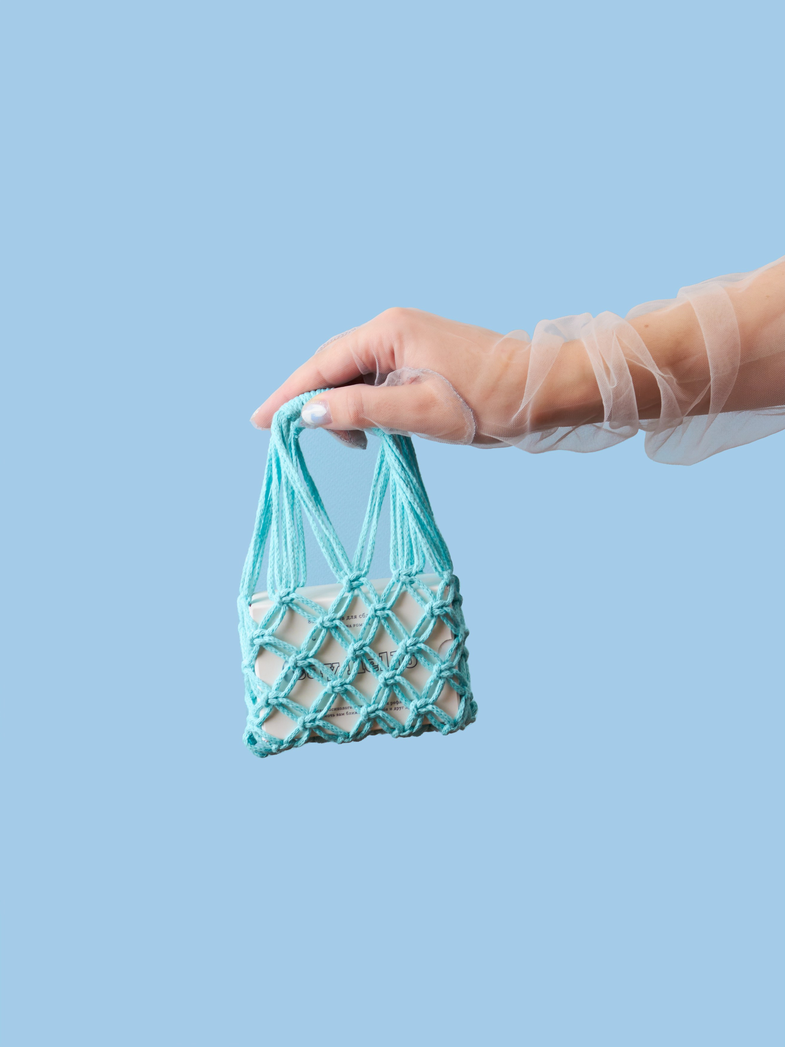 Say Hello! — игра на сближение. Предметный фотограф в Москве Софья Боргардт