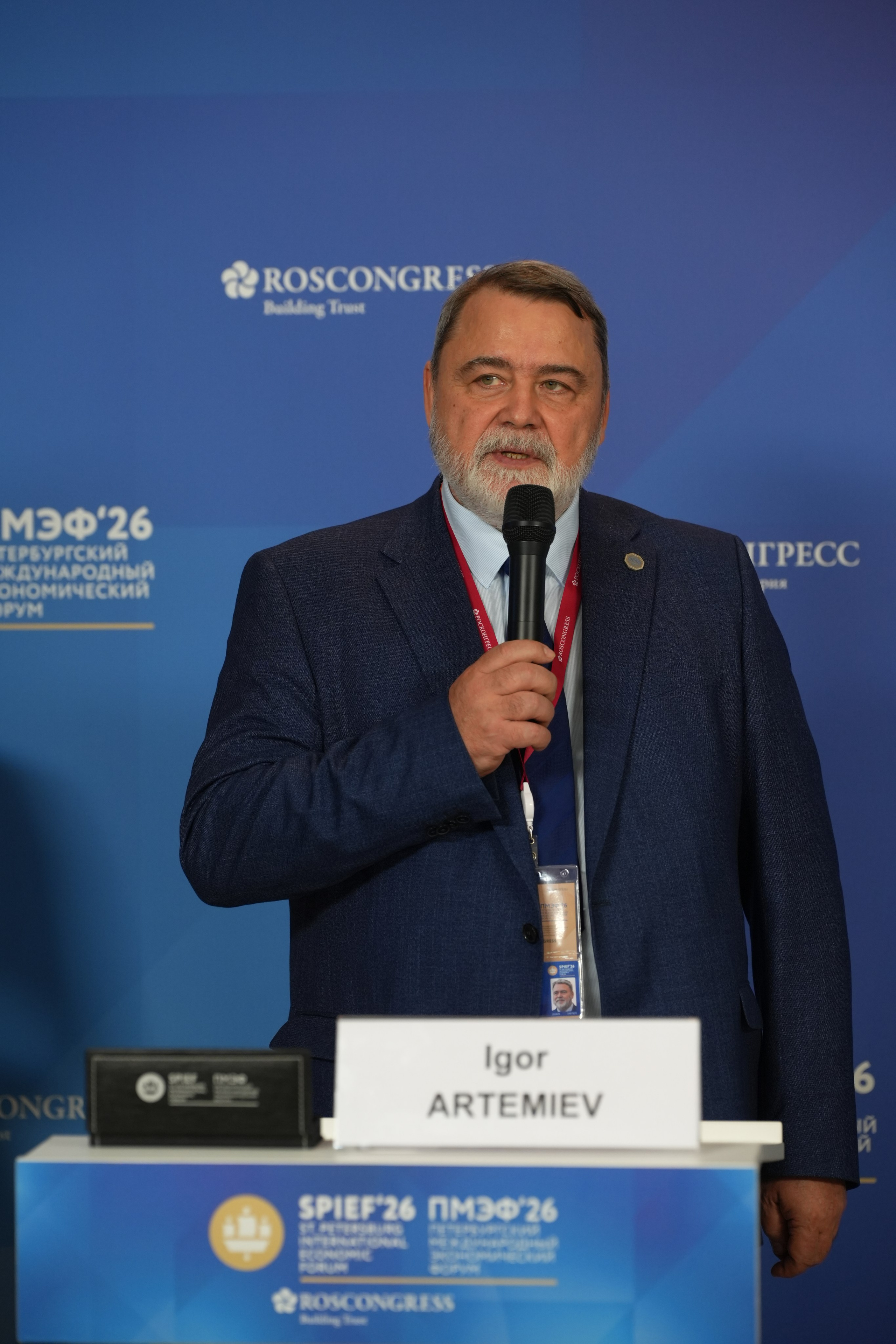 ПМЭФ 2026. Фотограф-видеограф в Санкт-Петербурге Владимир Нестеров