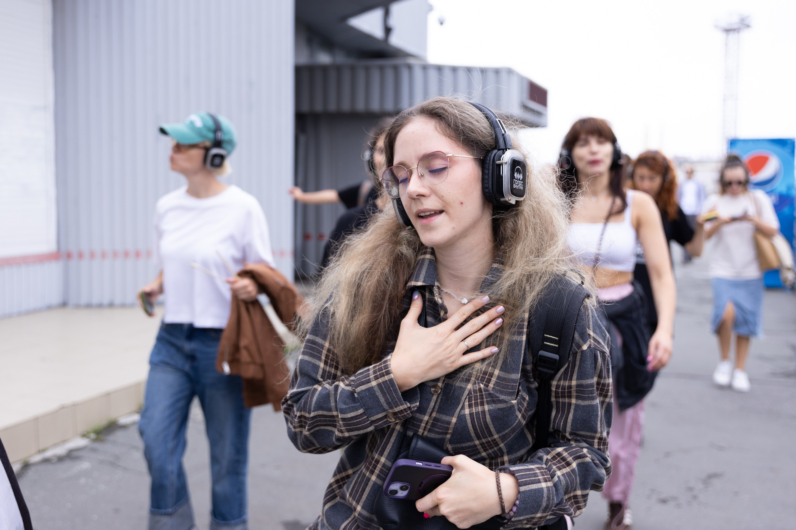 Голос Внутри. Премьера новой иммерсивной прогулки Владивосток 3000. Олег Катакинов| Репортажный фотограф в городе у моря (Владивосток)