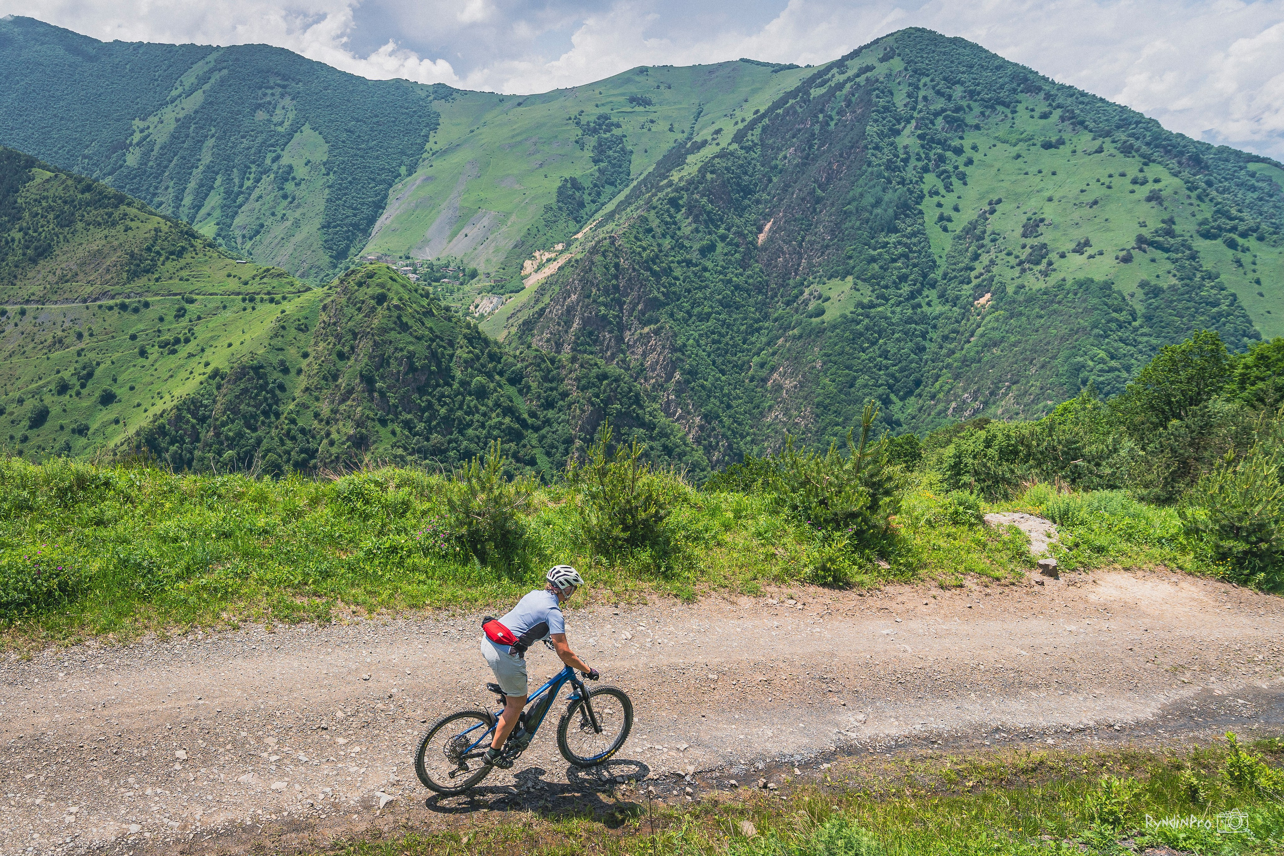 Велотур Осетия 16.06.2024 Ковальтур. Репортажный фотограф в Краснодаре Рындин Дмитрий