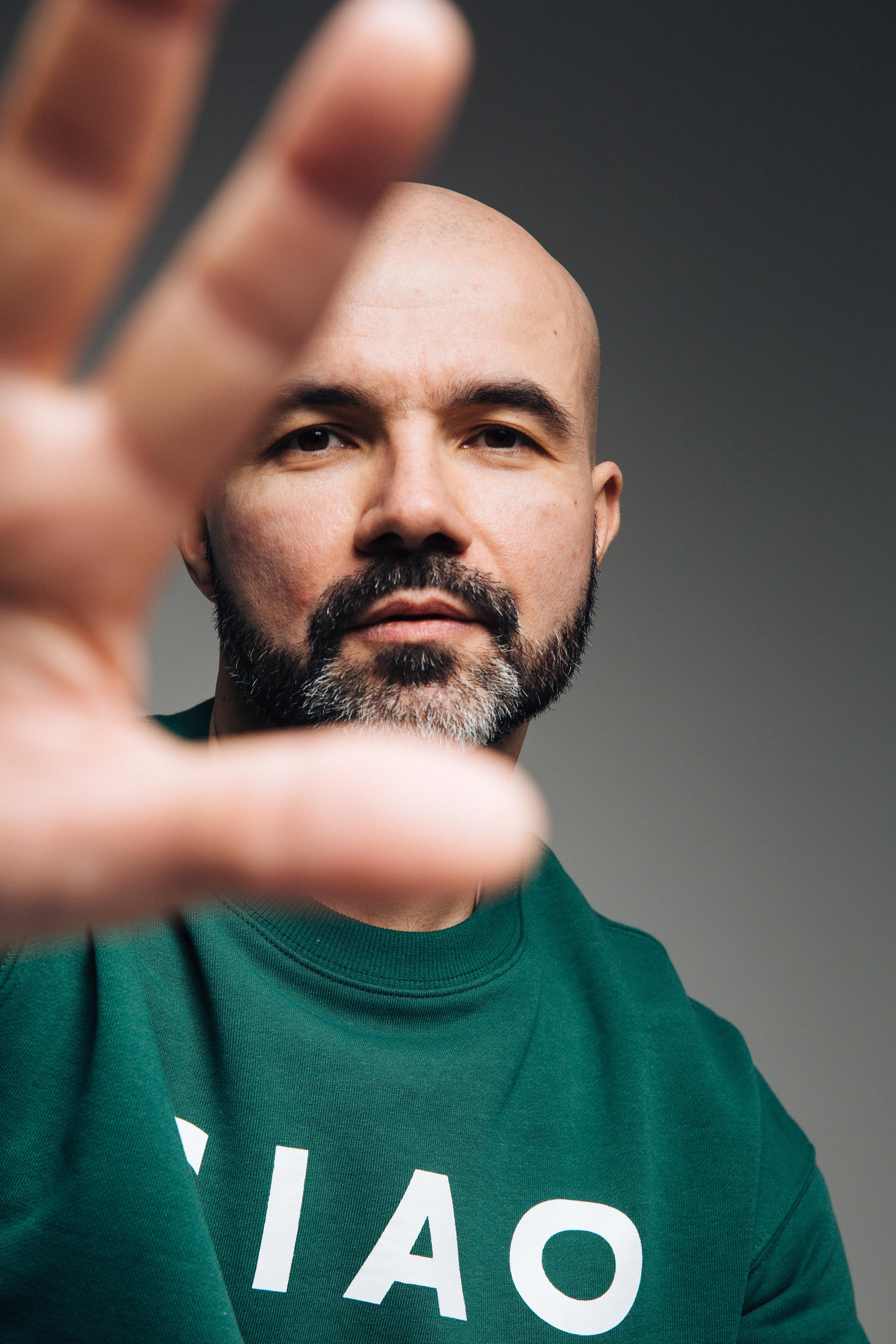 Бизнес портрет мужской и женский руководителя. КонТайм: профессиональная съемка для организаций