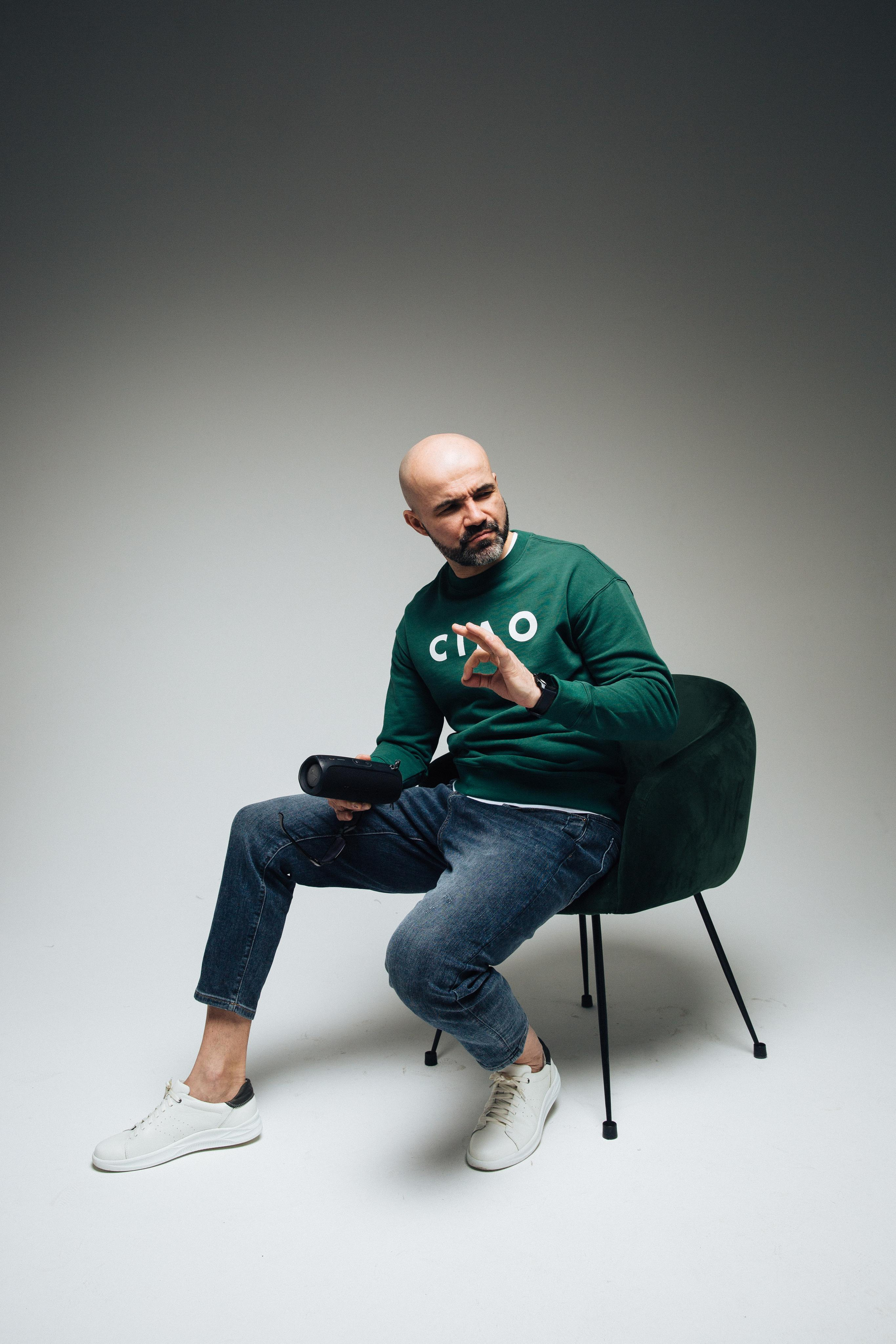 Бизнес портрет мужской и женский руководителя. КонТайм: профессиональная съемка для организаций