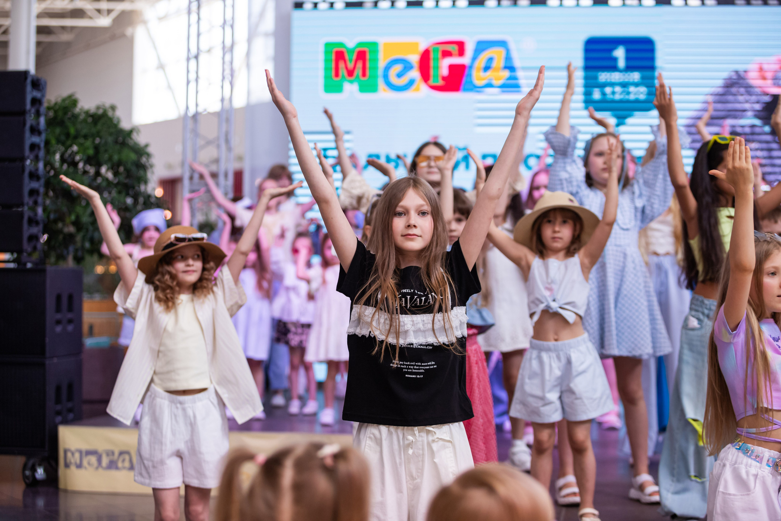 Детский показ мод. Анна Мальцева | Фотограф в Новосибирске