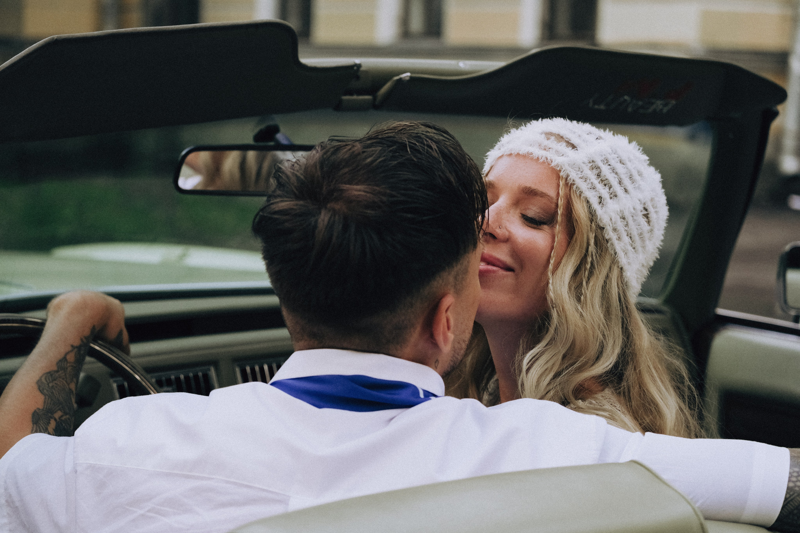 СВАДЕБНАЯ СЬЕМКА С КАБРИОЛЕТОМ В САНТК-ПЕТЕРБУРГЕ НА ПЕТРОГРАДКЕ В ОТЕЛЕ ПАНОРАМИКА. Профессиональный фотограф, Санкт-Петербург — Виктория Богомолова