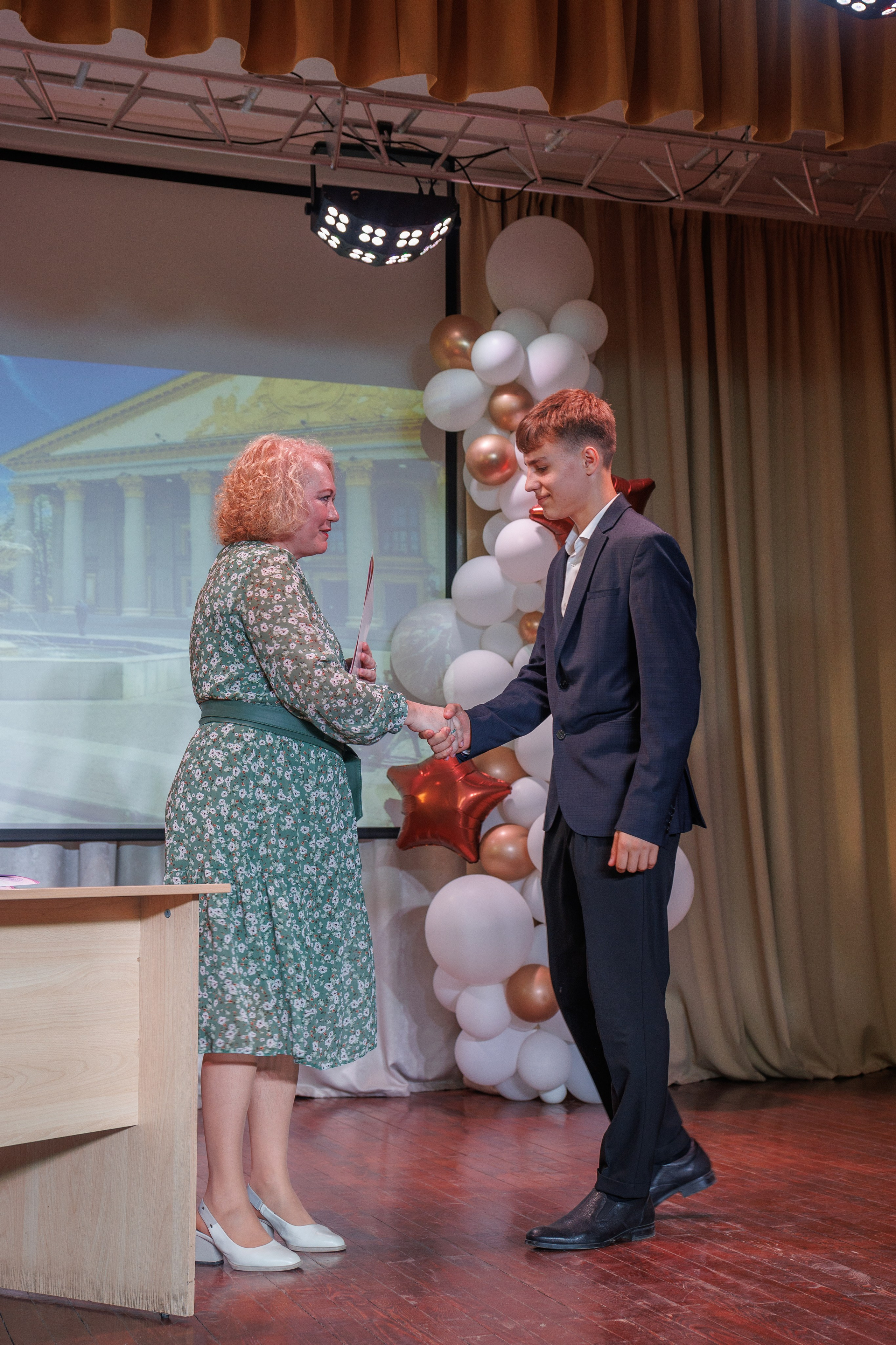 Вручение аттестатов. Свадебный и семейный фотограф в Новосибирске Ирина Дорошкова